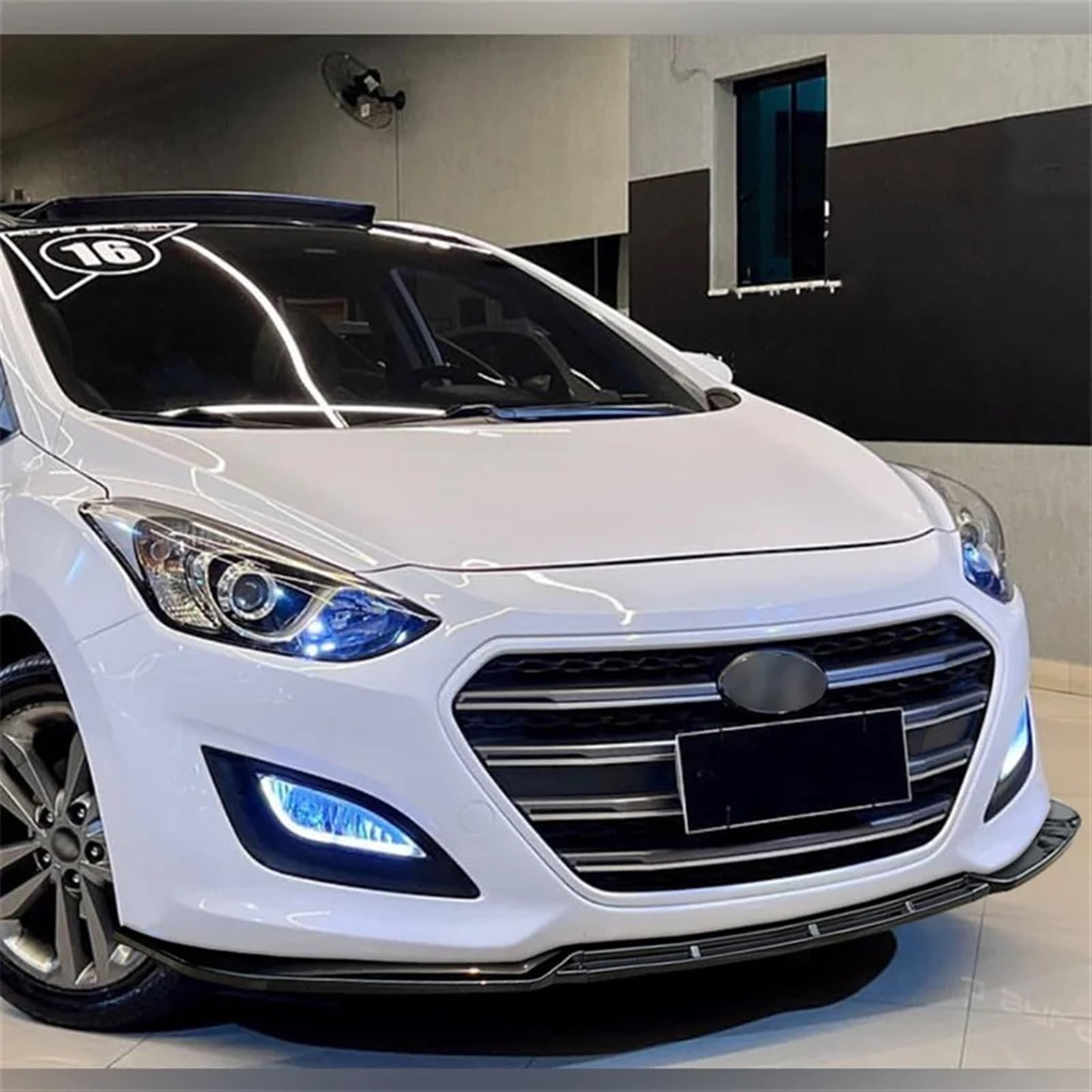 Zestaw Akcesoriów Zderzaka Pasuje do Hyundai I30 MK2 .5 2012-2017