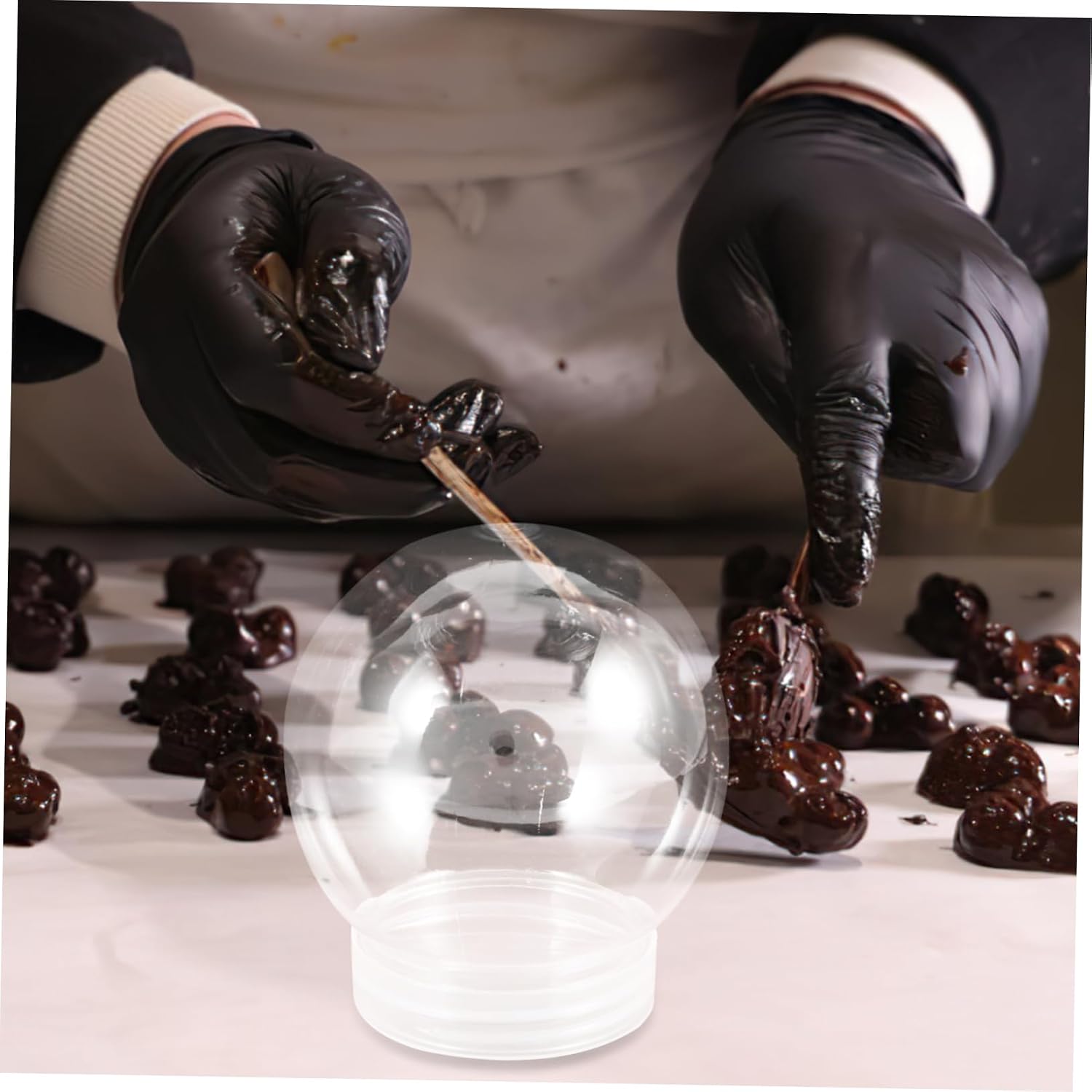 MERRYHAPY 10Pcs Clear Plastic Ornament Balls for DIY Snow Globe Making Empty Decorative Globe Jars for Crafts Holiday Decorations and Creative Projects