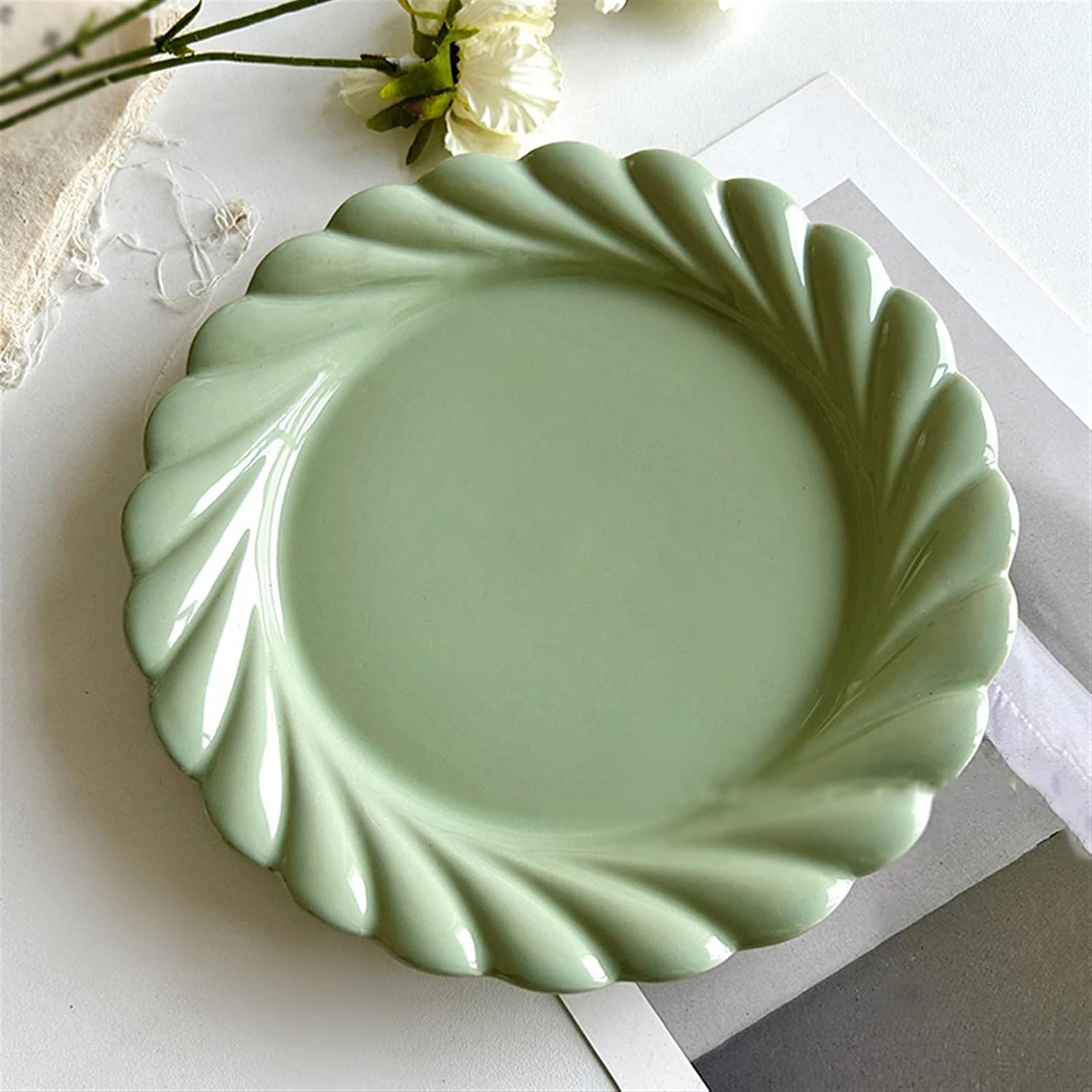 Dessert Plates Vintage Green Dining Plate Home Dessert Cake Plate Fruit Breakfast Plate Lace Ceramic Dining Plate Flat Plate Deep Plate Pure Green Pasta Plates Salad Plates