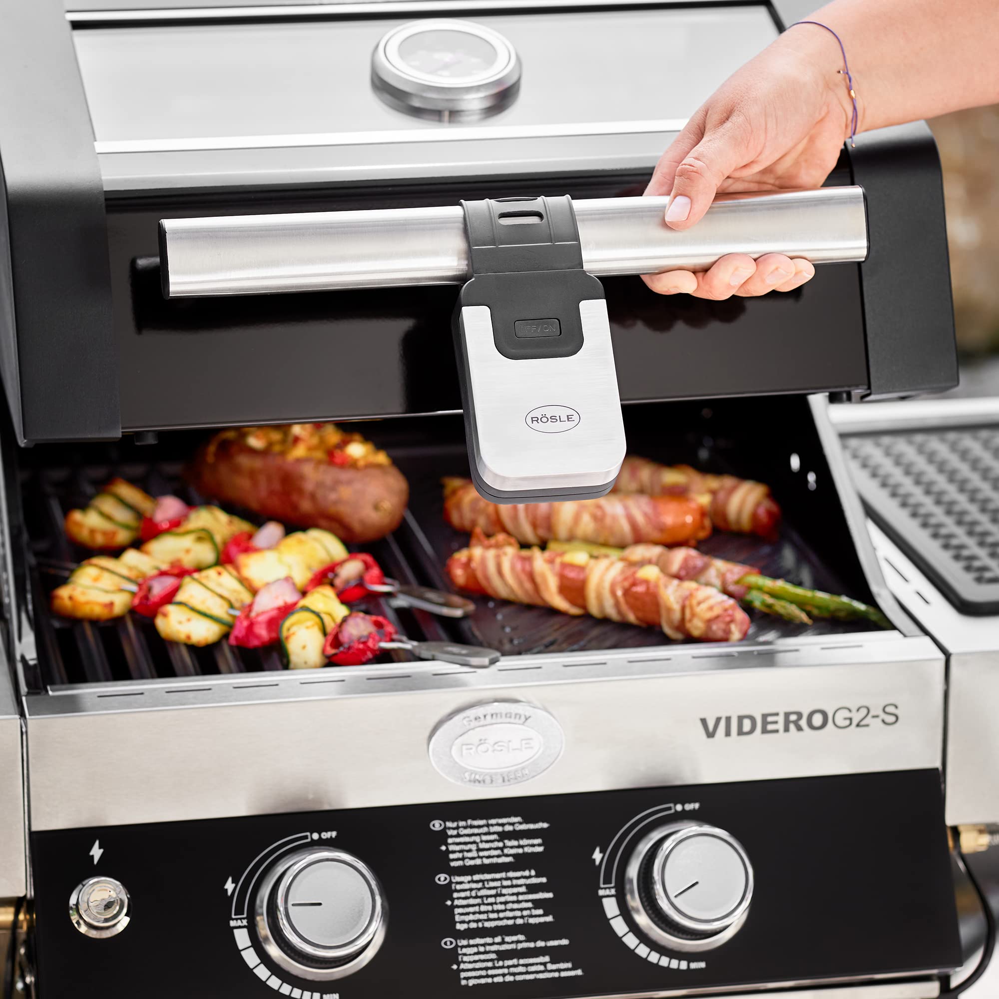 RÖSLE - Luz LED universal para el tirador de la barbacoa, de gran calidad, para iluminar barbacoas de carbón y gas por la noche, dos niveles de claridad, colocación sencilla, 200 lúmenes