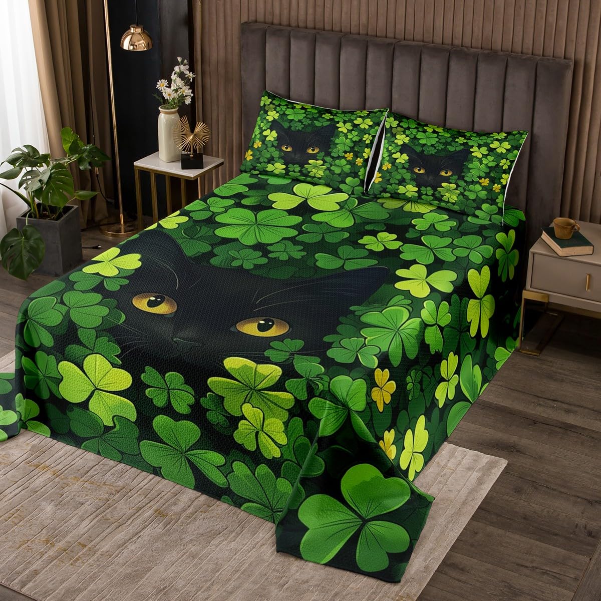Manfei St. Patrick's Day Bedspread King Size, Cute Cat Green Clover Coverlet Set 3pcs, Lucky Shamrock Leaf Quilted Coverlet with 2 Pillowcases, Kids Girls Room Decor, Soft Bedding Quilt