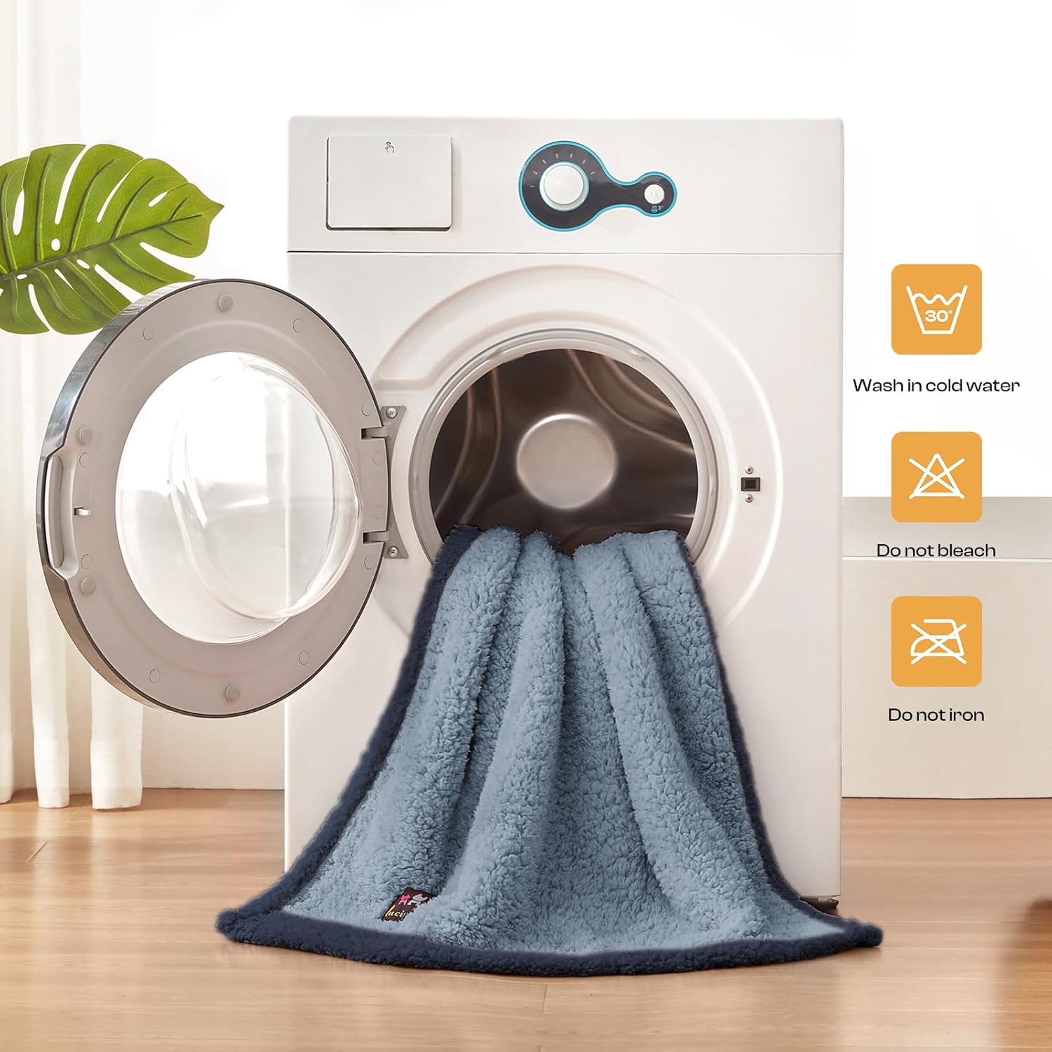 Luciphia Waterproof Pet Blanket for Medium Large Dogs Soft Cat Sherpa Calming Thick Cover Leakproof Cozy Puppy Sofa Bed Car Couch Protector(Blue/Navy,30x20 inches) - Image 5