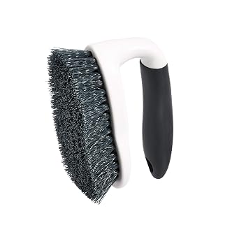 Amazon Basics All Purpose Rectangular Scrub Brush, Hard Bristle, Stiff Bristles, Sturdy, Ergonomic Long Handle, Durable, 2-Pack, White & Black