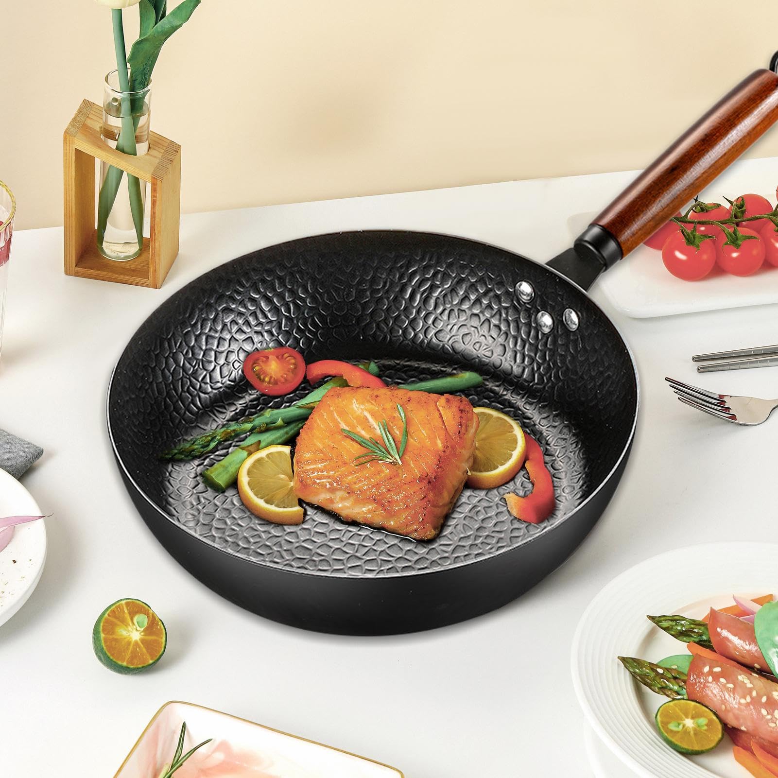 Generisch Non Stick Frying Pan, ręcznie robiony młotek Skillet, kompatybilny z płytą indukcyjną, w zestawie trwała powłoka do domu, mieszkania, na kemping, śniadanie, 2,76