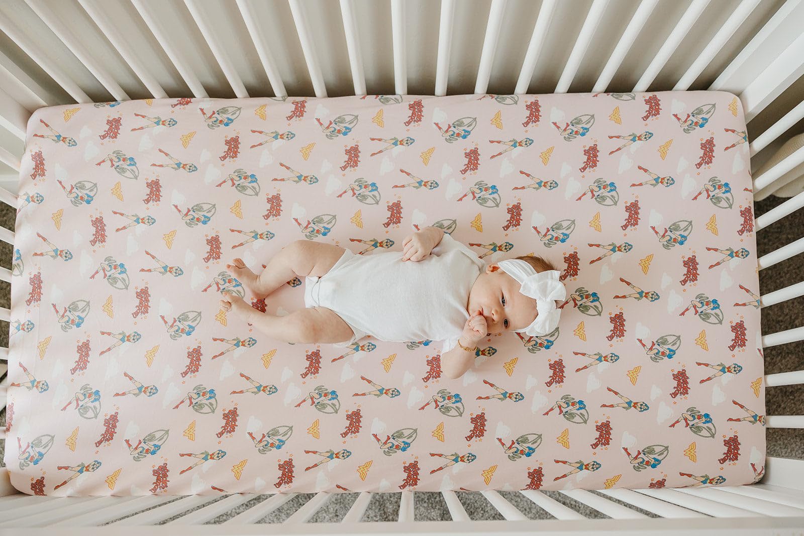 Copper Pearl Premium Strick-Bettlaken für Jungen und Mädchen, atmungsaktiv und weich, Spannbettlaken für Standard-Baby-Matratzen, Kinderbettlaken für Baby-Wunschliste oder Duschgeschenk, Wonder Woman™