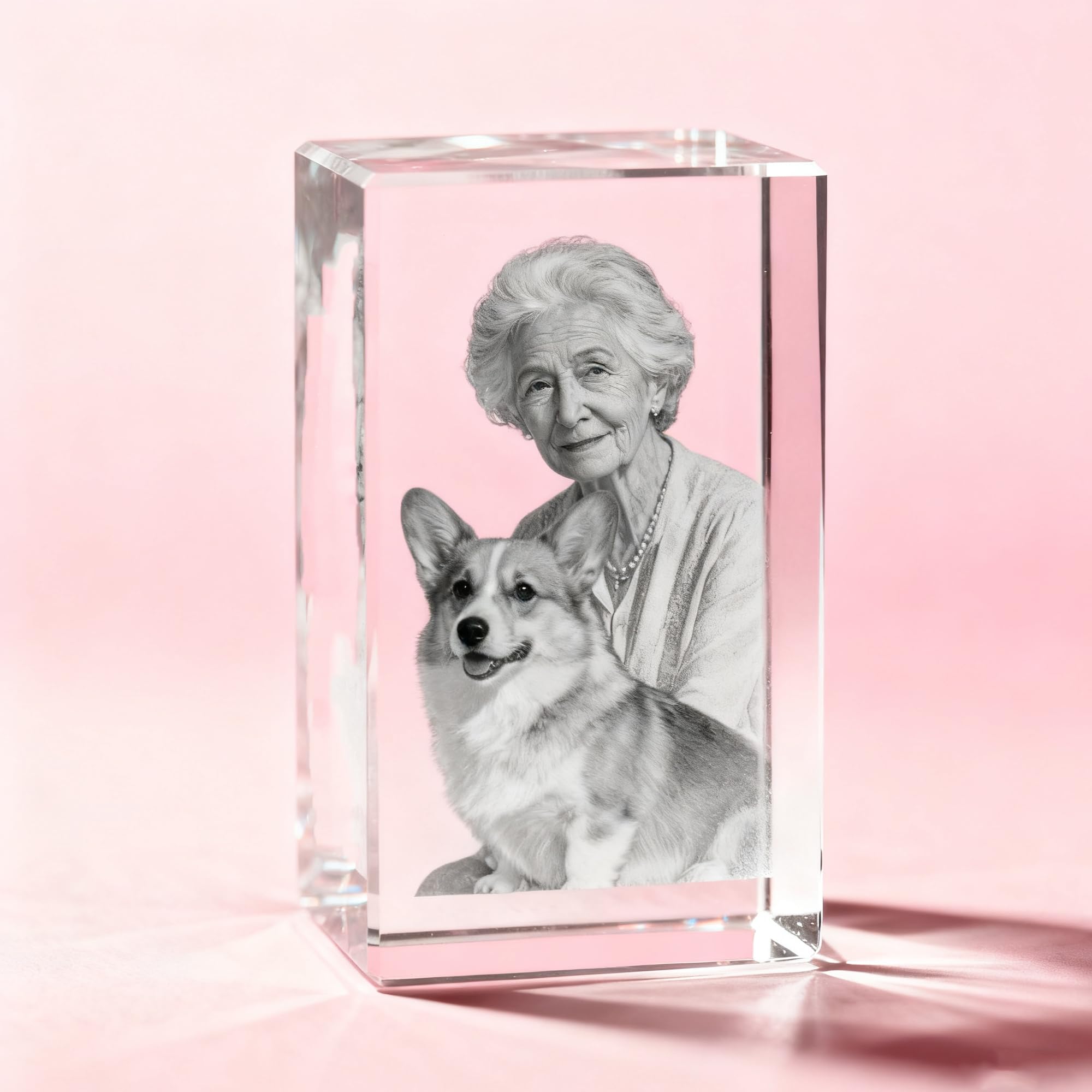 Foto 3D en Cristal Personalizada – Imagen Grabada con Láser en Vidrio | Retrato 3D de Persona o Mascota | Regalo Personalizado para Cumpleaños, Boda o Navidad (4x4x6cm)