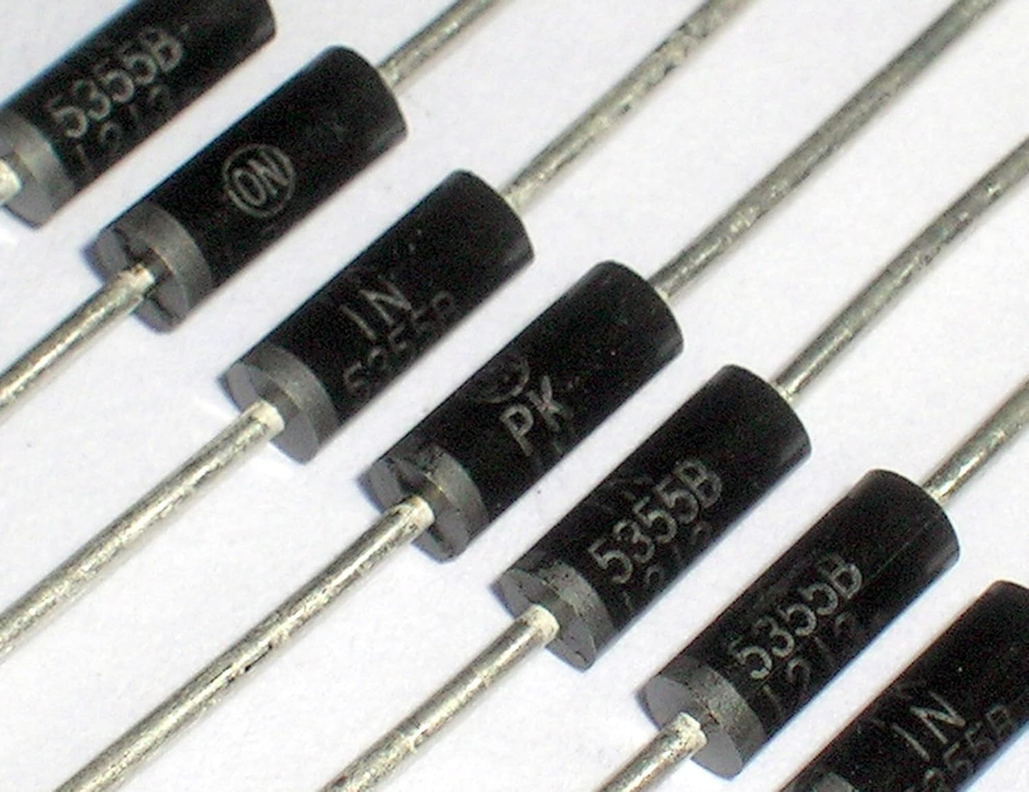 10pcs DIP Diode Zener 1N5355B 18V 5W