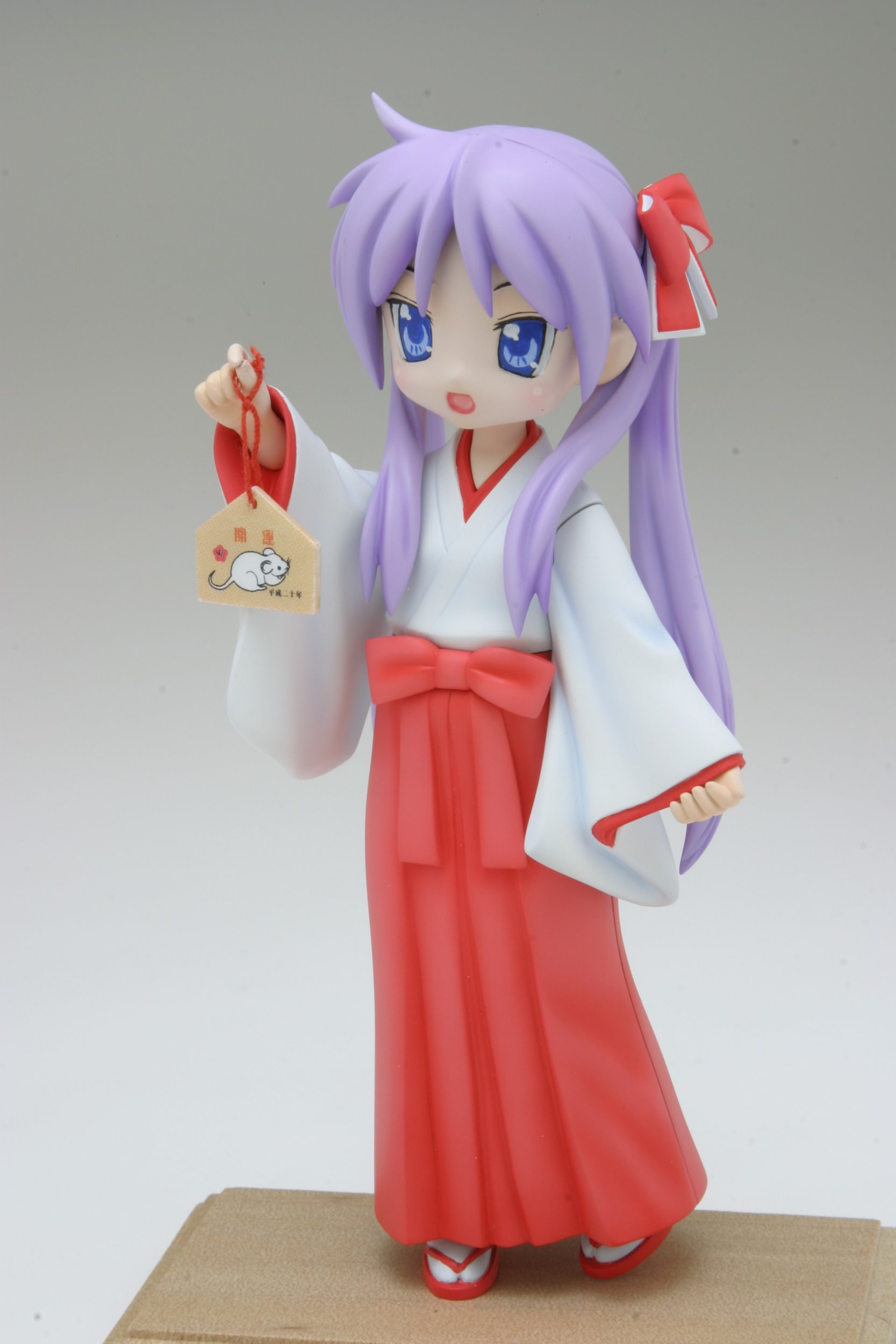 Amazon.co.jp: らきすた 柊かがみ (ノンスケールPVC塗装済み完成品