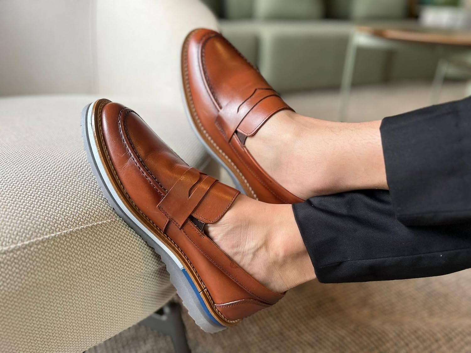 Mocassim Sapato Social Casual Em Couro Nobre Premium Confortável Moderno Palmilha Em Gel em promoção! Veja a oferta e mais achadinhos de Sapatos 6 Hoje é o melhor dia para comprar Mocassim Sapato Social Casual Em Couro Nobre Premium Confortável Moderno Palmilha Em Gel com aquele preço maroto! Promoção! Aproveite a oferta! 6