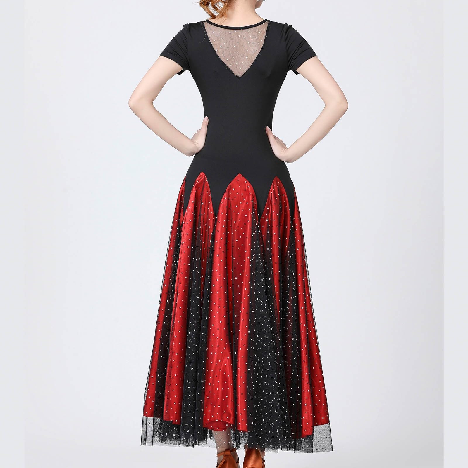 Générique Robe Traditionnelle pour Femme élégante avec Sequins et Jupe de Danse Festive à Volants étagés pour Occasions spéciales