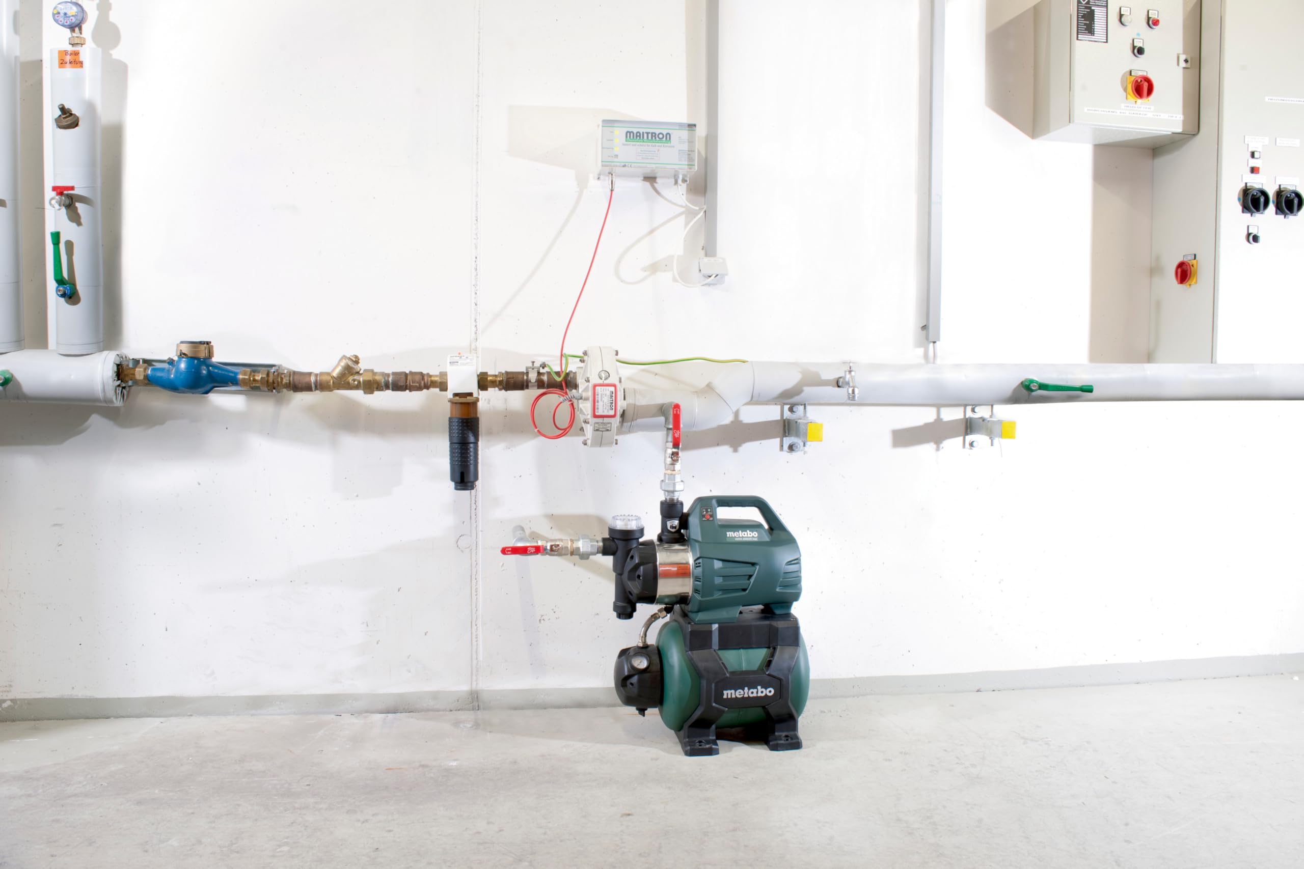 Metabo hydrofor HWWI 4500/25 Inox (600974000) – W kartonie – Moc znamionowa: 1300 W – Maks. wydajność: 4500 l/h – Maks. wysokość podnoszenia: 48 m