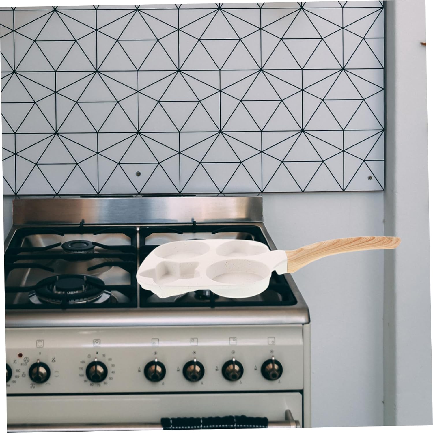 Nonstick Frying Pan Compact Cup Design for for Quick Breakfasts Even Heat Distribution Comfortable Scald Handle for and Burgers