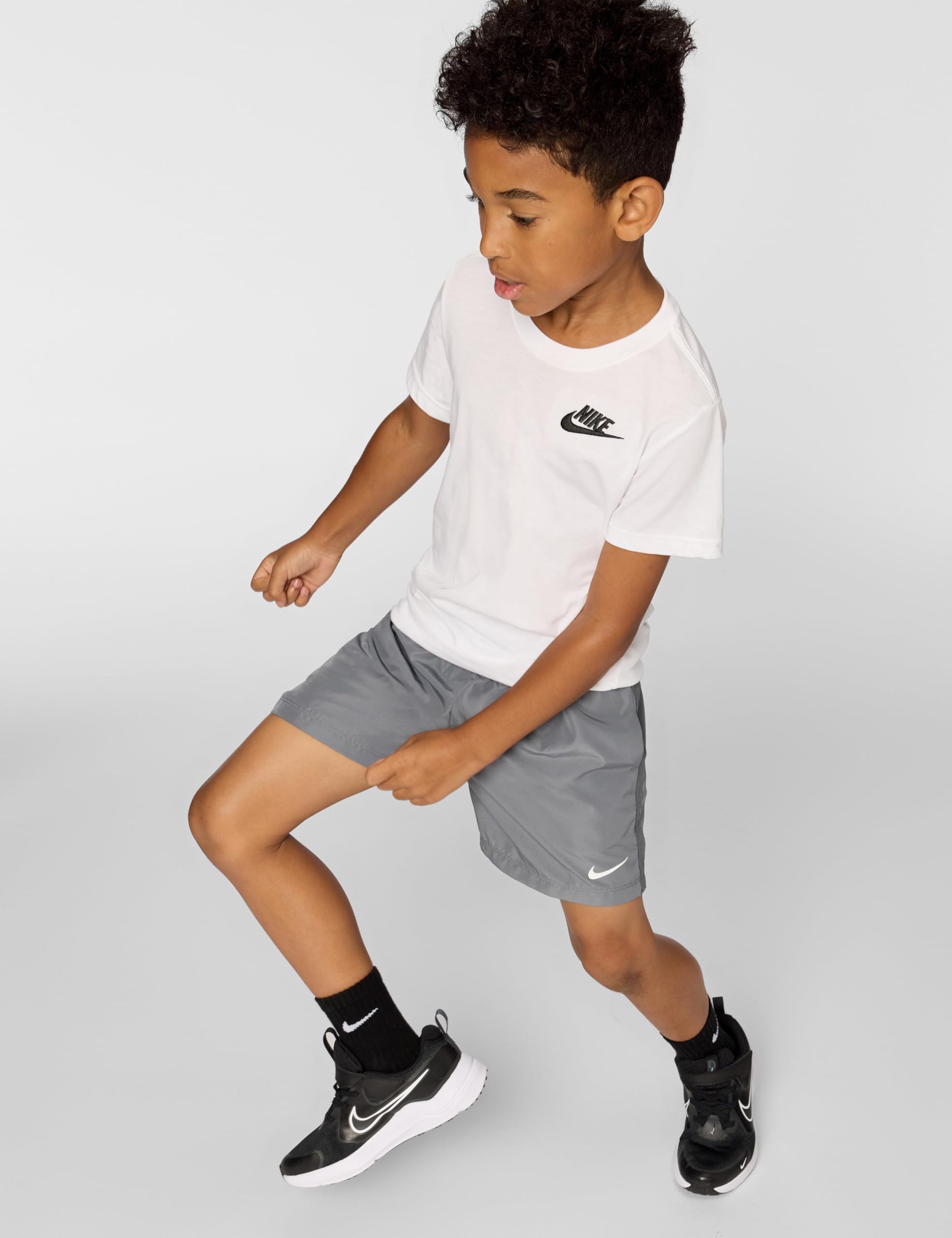 NIKE - Multi Dri-Fit Training Shorts, Pantaloncini Unisex - Bambini e Ragazzi