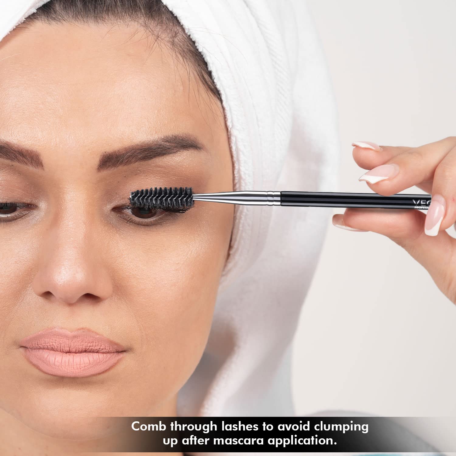 Vega Professional Mascara Brush, Finest Quality Bristles, Copper Ferrule, Wooden Handle 1