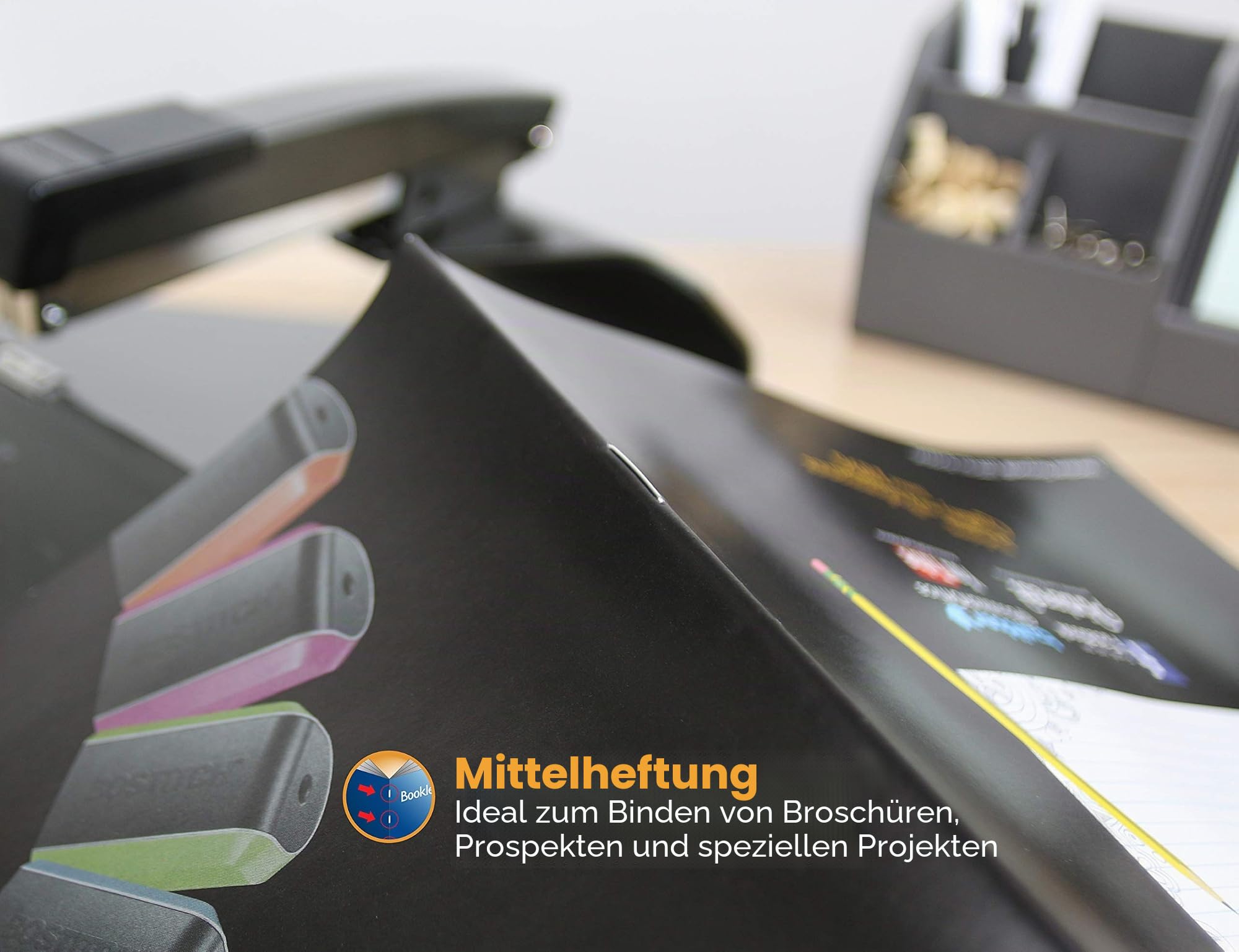 Bostitch Office No-Jam Hefter Heftgerät 20 Blatt einfache Buchbindung schwarz (B440SB), Saddle Stapler