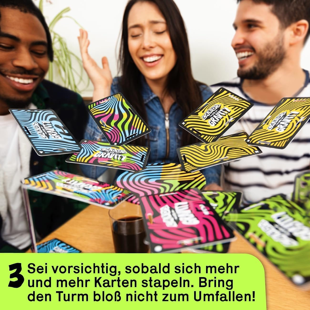 Big Potato Cards vs Gravity: Kannst du die Schwerkraft überwinden? Das perfekte Karten-Balancierspiel für die Kneipe oder zu Hause. Urkomischer Spaß für 2-8 Spieler (Mit Dosenadapter und Reisetasche)