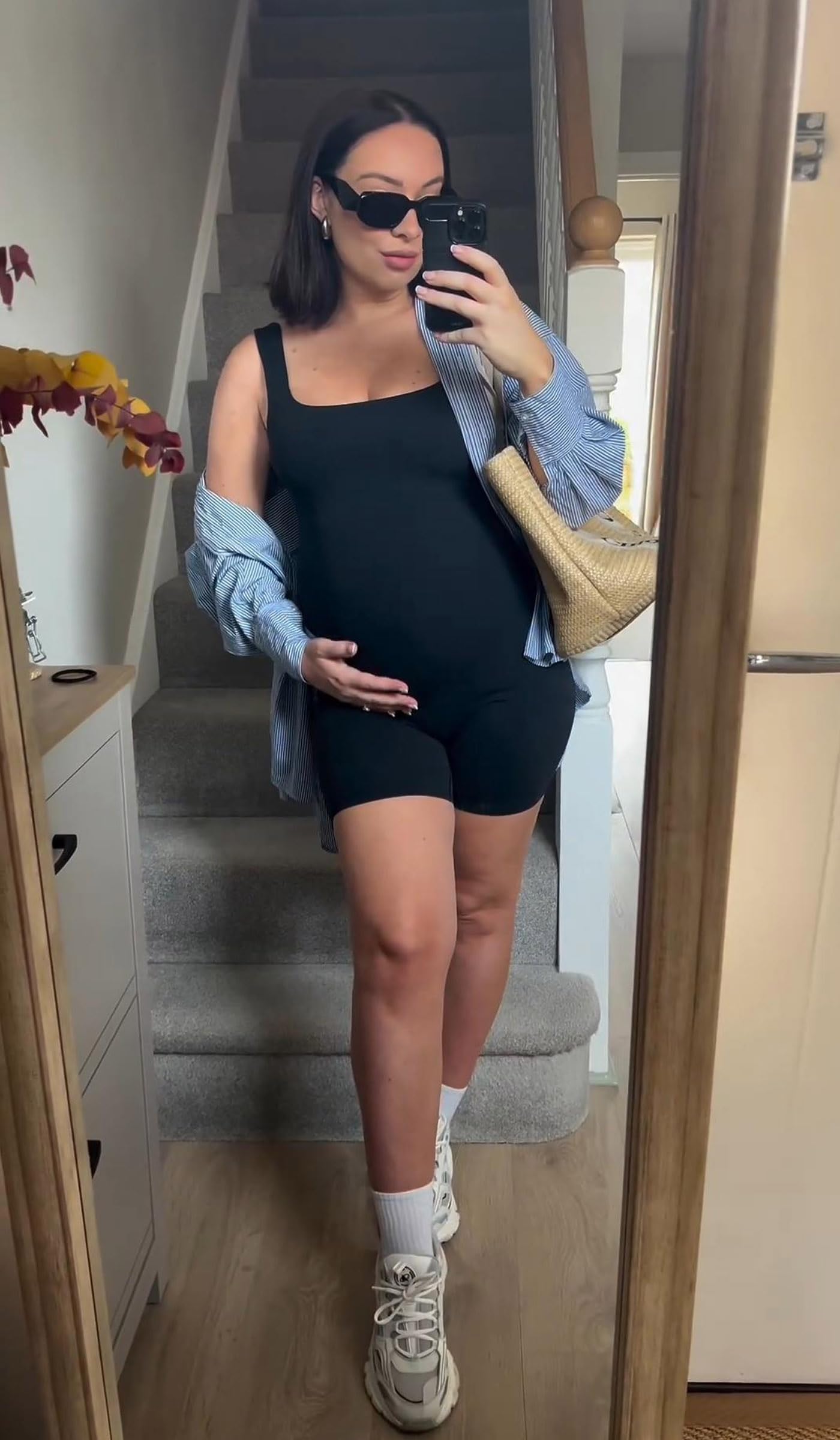 MOMANDA Damen Vierkantausschnitt Schwangerschaft Overalls Butterweich Umstands Jumpsuit mit Breiter Träger für Sommer