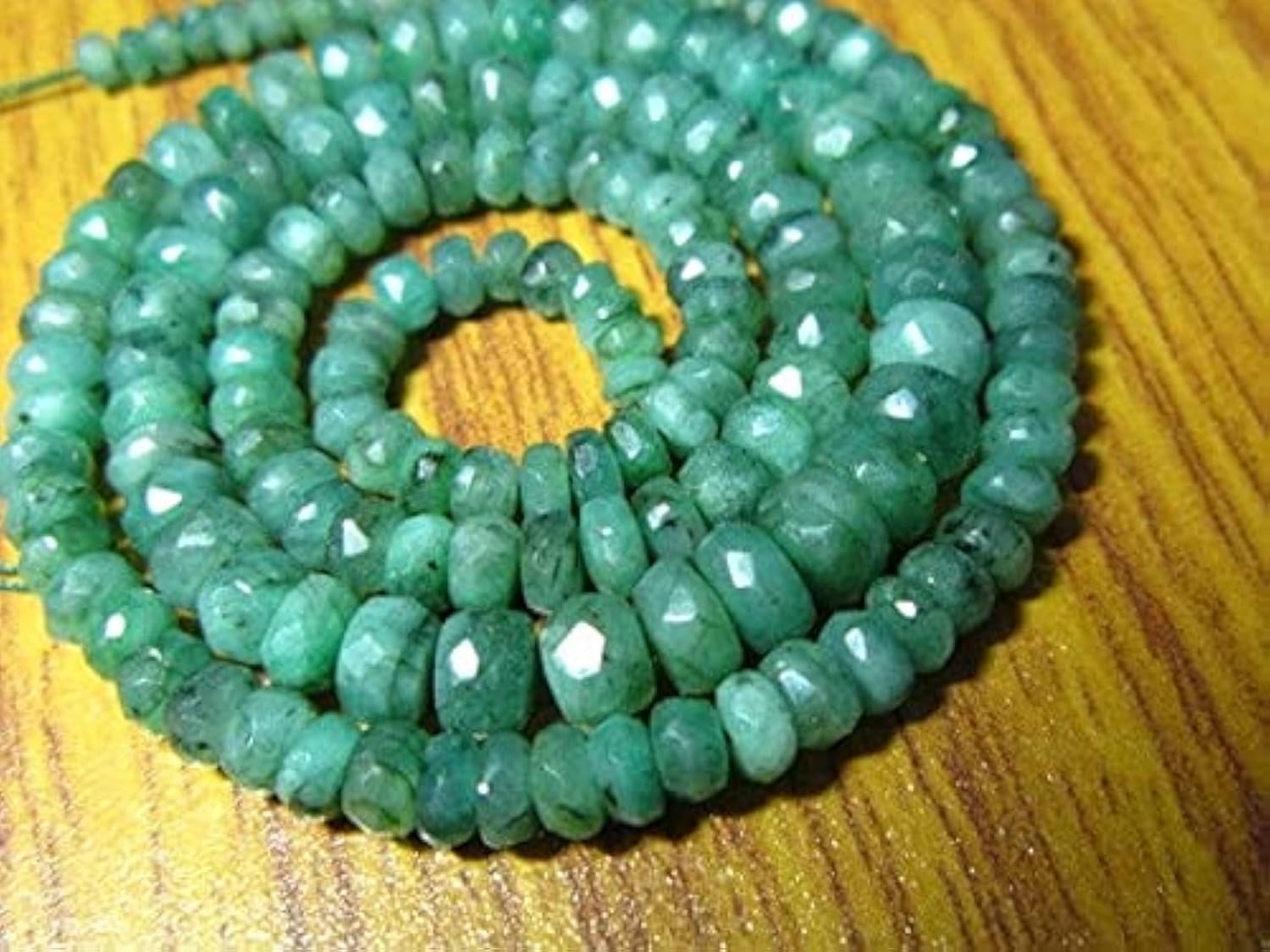 Émeraude africaine perles facettées de 3-5mm pour réparer ou personnaliser un bijou en pierres