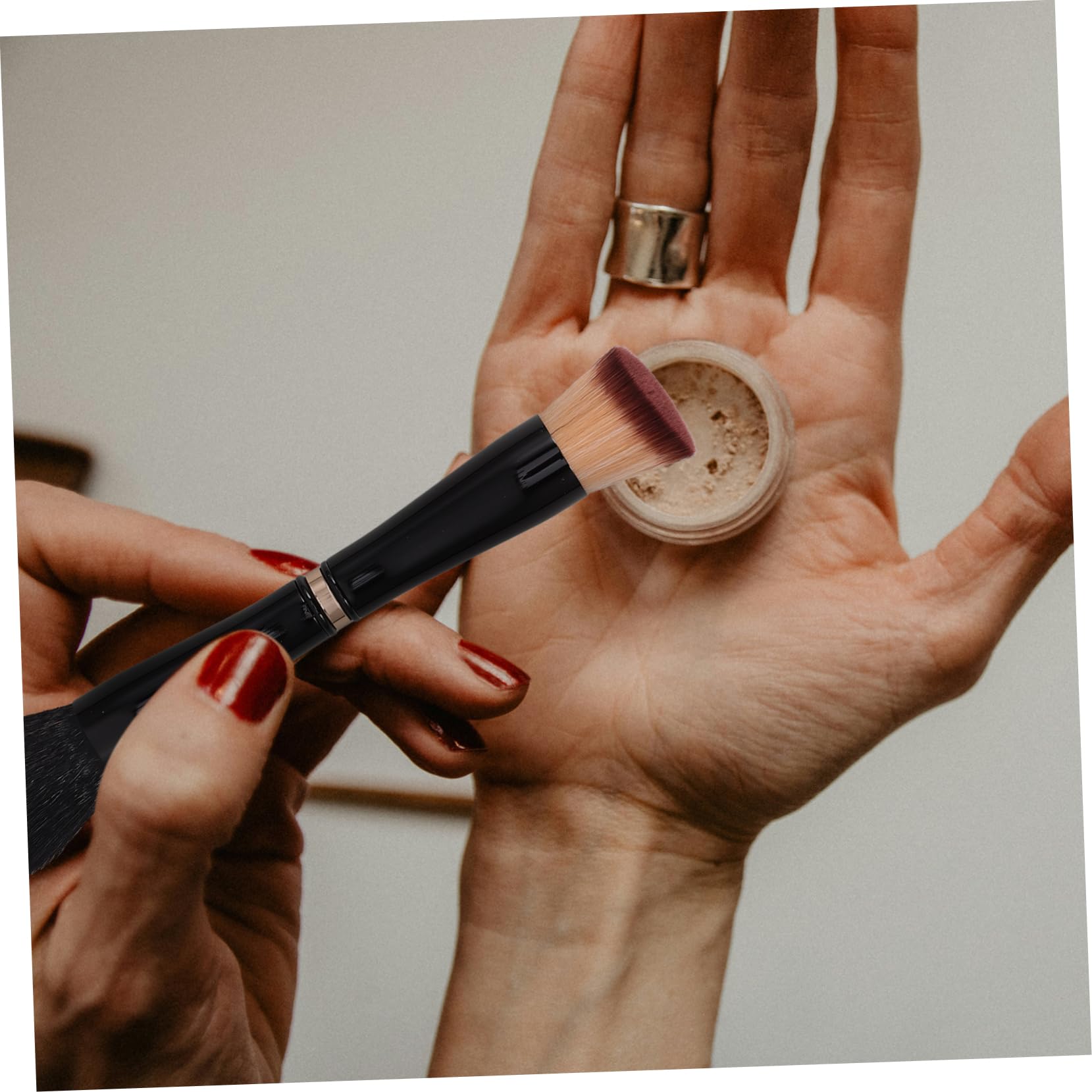 FOMIYES 3 Pz Pennello Da Trucco Pennello Per Fondotinta Applicatore Di Polvere Pennello Per Trucco in Polvere Pennello Per Cipria Per Le Guance Lana Di Nylon Di Seta Ondulata