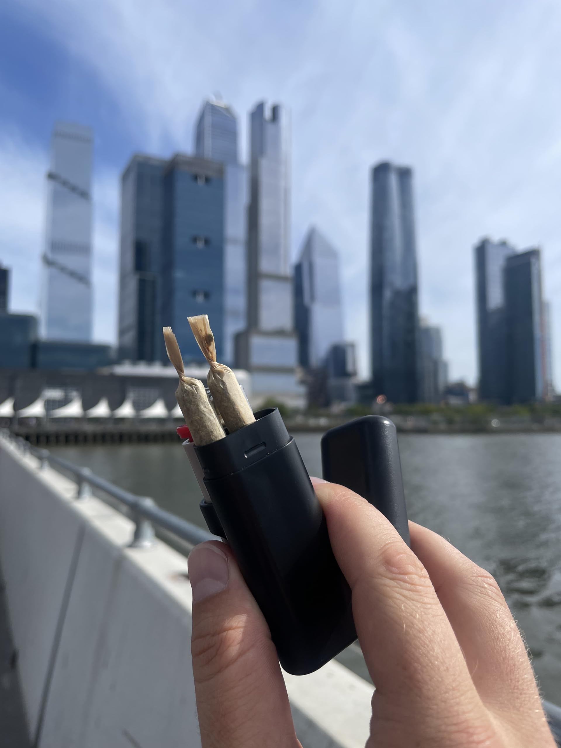 cigarette holder for two Amazon.com: The Clinger