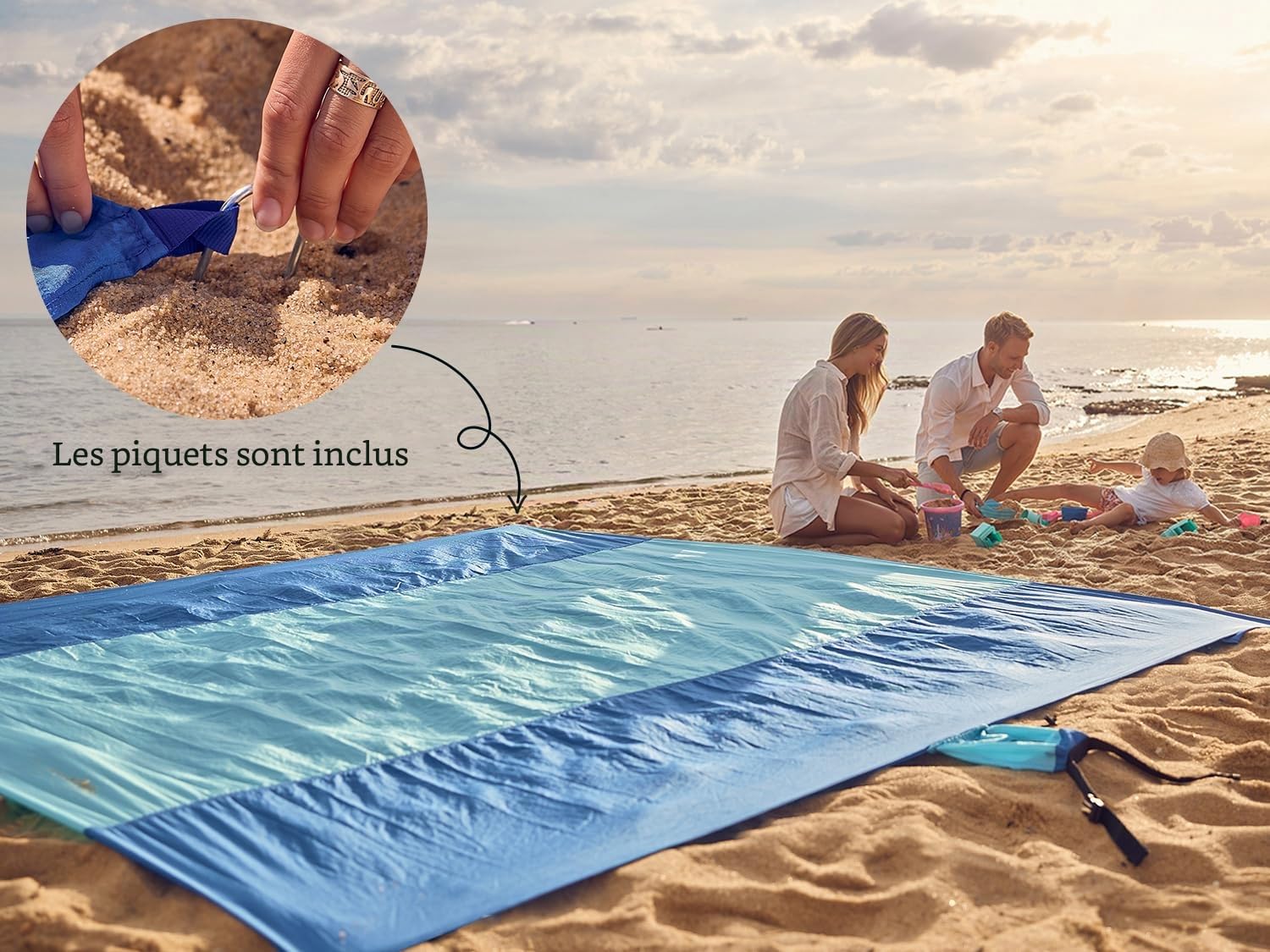 Wekapo Couverture de Plage Anti-Sable, surdimensionnée de 3 x 2,7 m pour 7 Adultes, Tapis de Plage Grand et Compact, séchage Rapide, léger et Durable avec 6 piquets et 4 Poches d'angle