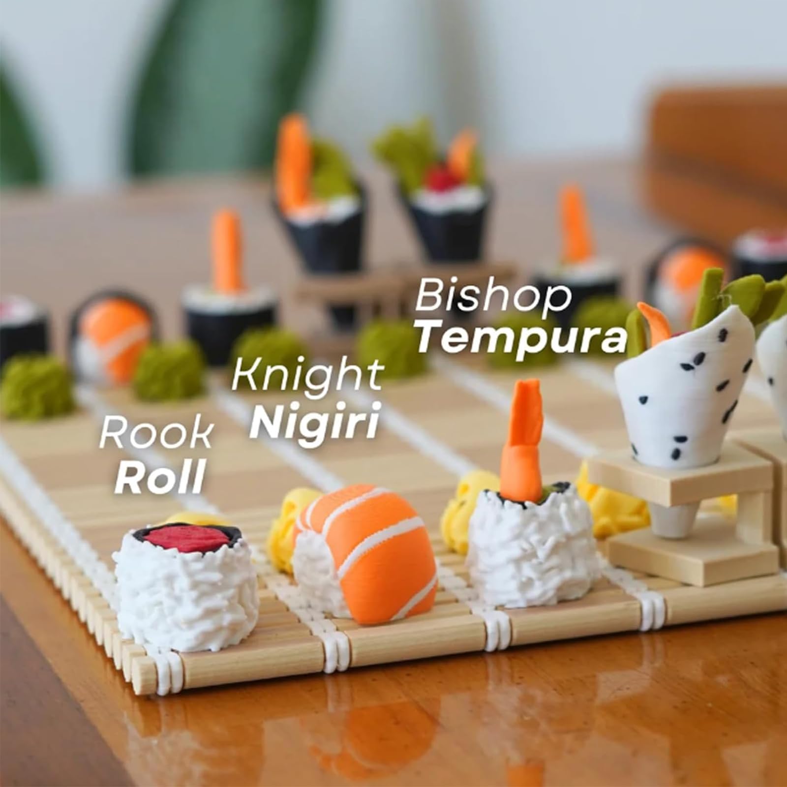 Il set di scacchi a tema sushi, scacchi a rulli sushi stampati in 3D | Esclusivo gioco di strategia per famiglie con cibo giapponese, con tappetino per rotolare e scatola per Bento, in scatola