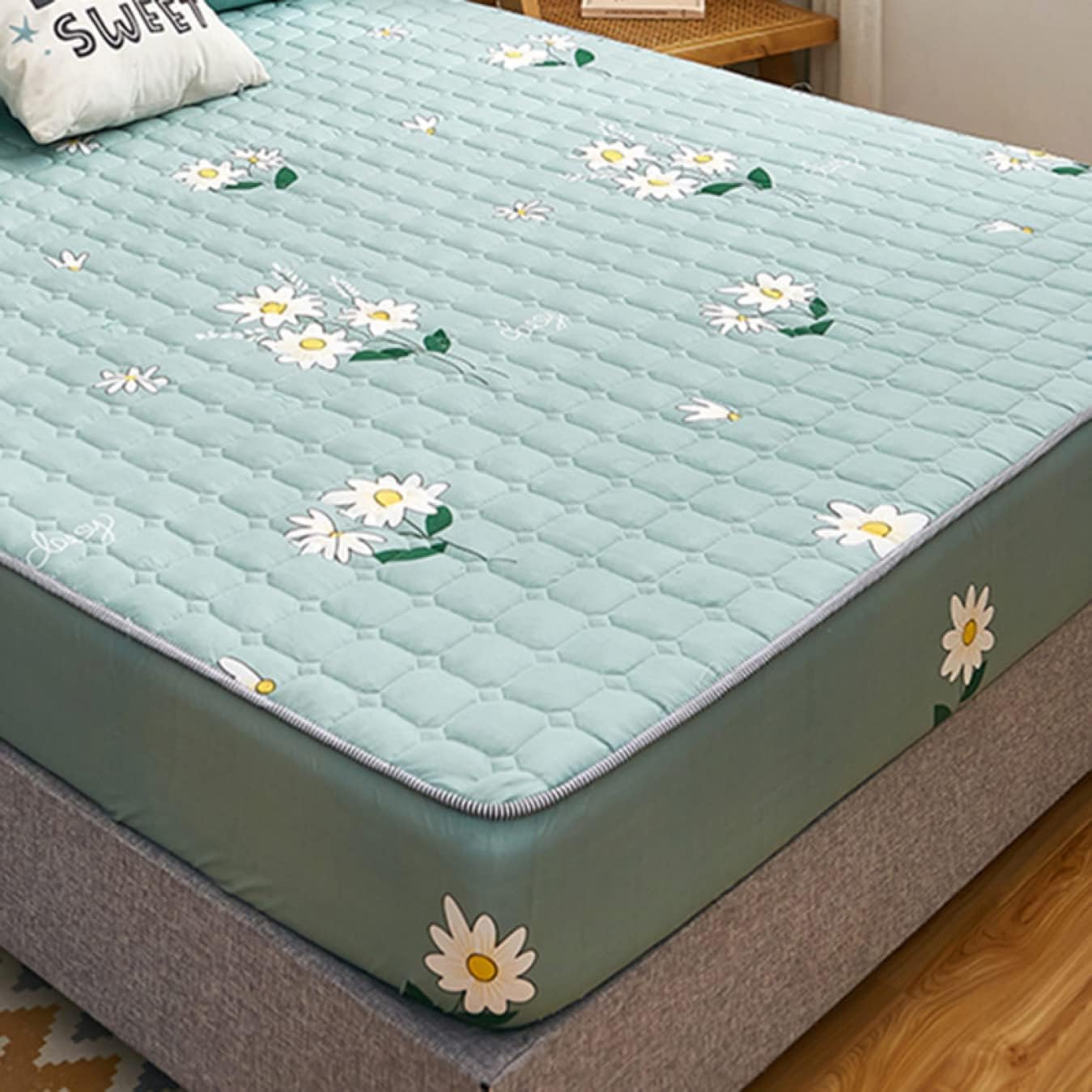 Mattress pad 3-piece set 200*220 Cute fitted sheet Washable All season Dust-free Washable bed pad Colored mattress pad Single Interior All-around elastic band Quilted mattress cover INS style (Color