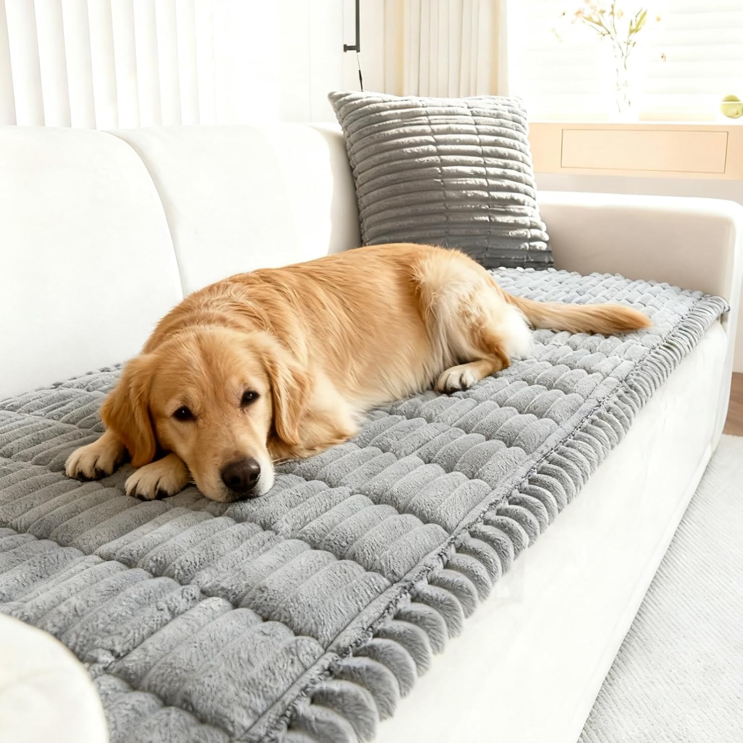 Couch Covers for Sofa Light Gray Non Slip Dog Couch Cover,27.6" x 59.1" Washable Plush Sofa Covers for Dogs, Fuzzy Pet Couch Covers for 3 Cushion Couch, Soft Couch Protector for Any Sofa.