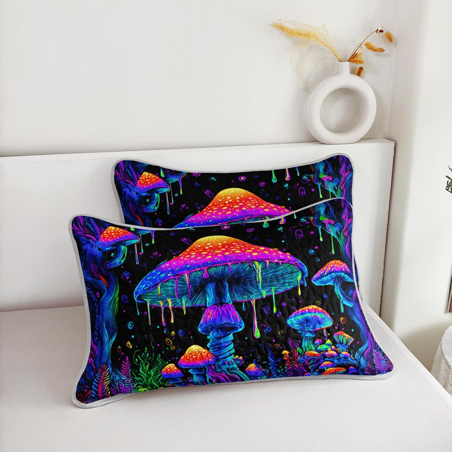 AILONEN Queen Quilted Comforter Set 3 Piece, Colorful Magic Mushroom Bedspread Coverlet Soft Lightweight, Fantasy Glowing Fungus Bedding for Couples Guest