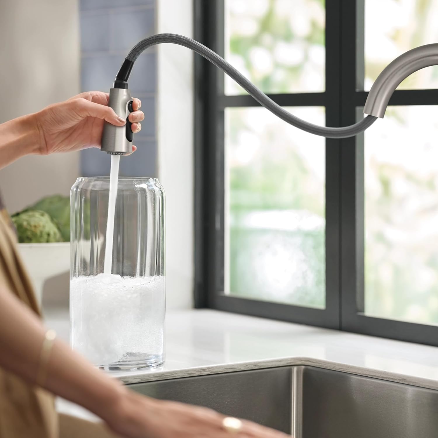 Moen Orivesi Stainless Pulldown Kitchen Faucet with Power Boost, Transitional Kitchen Faucet, One-Handle Single Hole High Arc, Easy Installation, Spot Resist Finish, 87891SRS