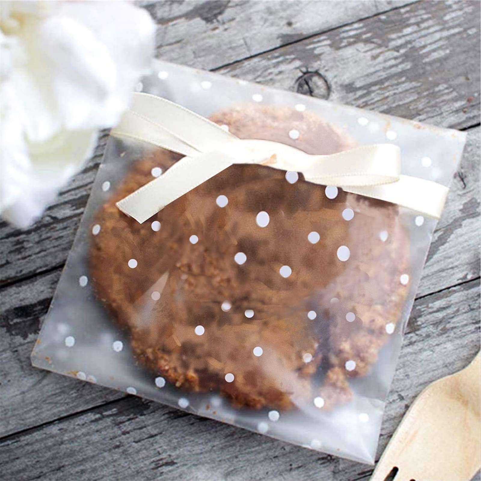 200pcs Resealable Cellophane Bags, Resealable Plastic Bags, Self Sealing Cello Bags - for Bakery, Candle, Soap, Cookie Poly Bags - 4x4 inch