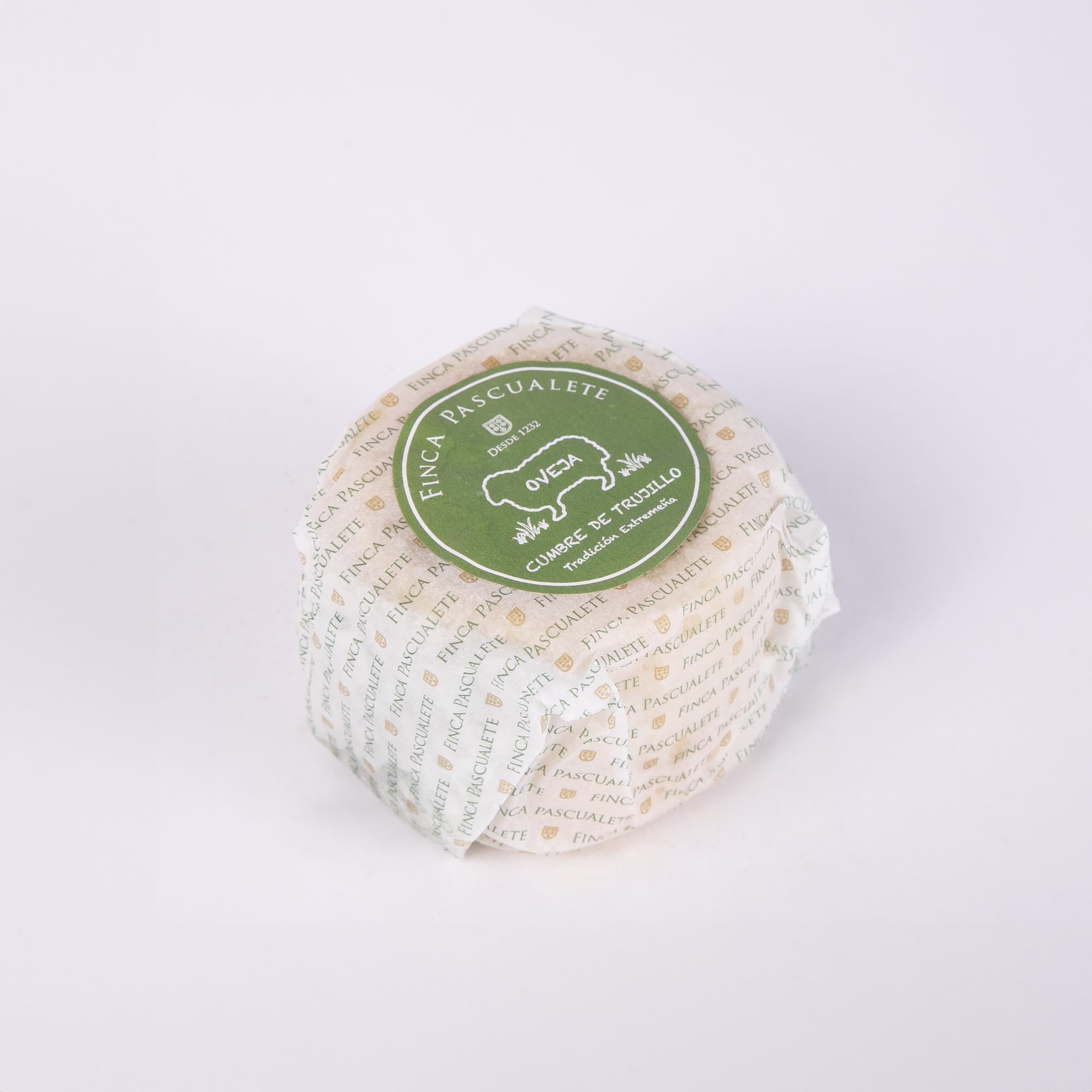Cesta Lote Pack Aperitivo Empresas Vino Blanco Dulce Eva Queso de Oveja Curado al romero Queso Pastura con Trufa Queso de Oveja Cumbre Queso Torta del Casar Picos de Pan - CORAZON EXTREMEÑO