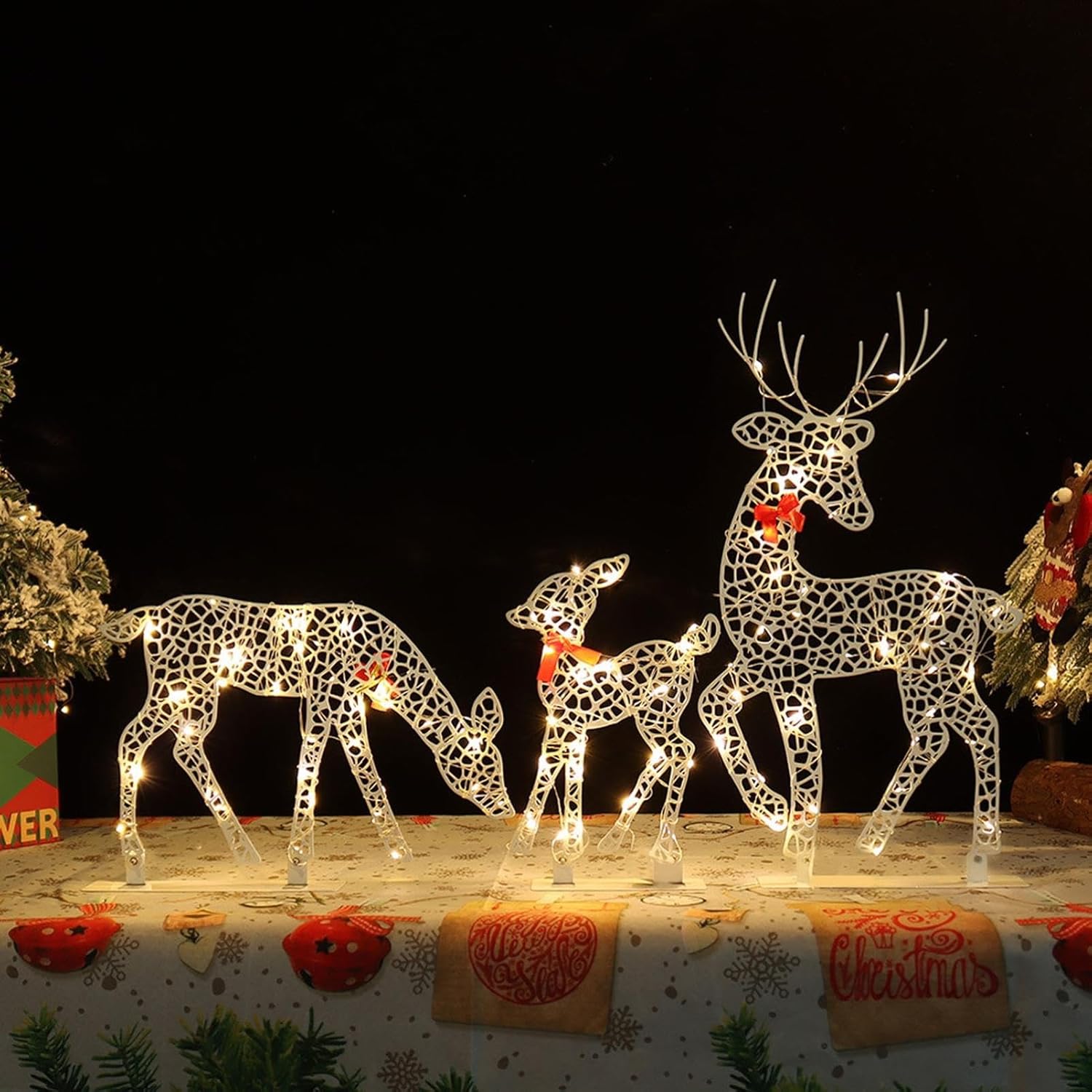 Lighted Reindeer Family Set for Christmas Decoration