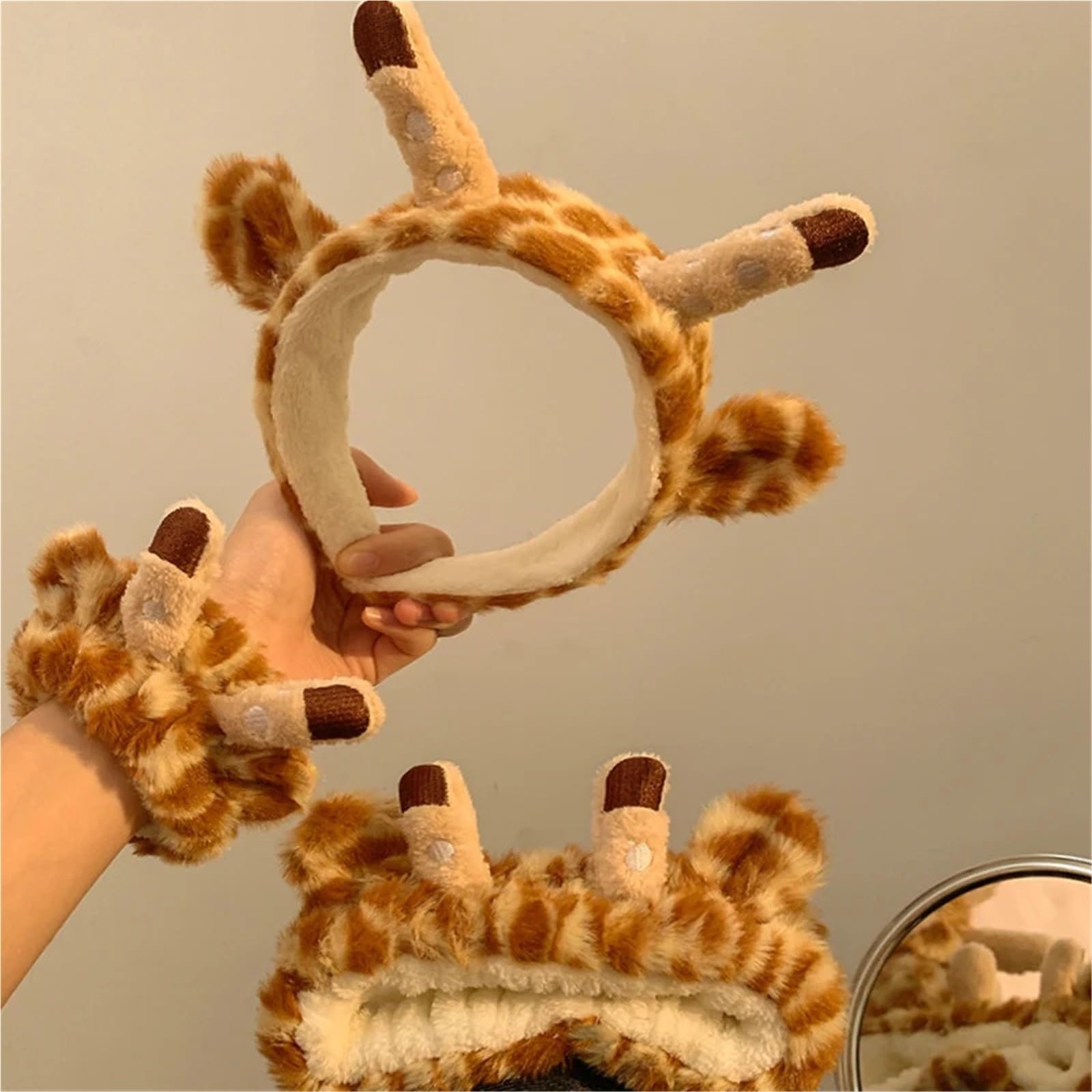 Fascia Capelli Donna Trucco 1Set Cartoon Giraffe Cute Peluche Bagno Fascia Lavaggio Viso Cerchio for capelli Fasce for Polsino for il bagno Rimozione morbida Cura della pelle for le donne
