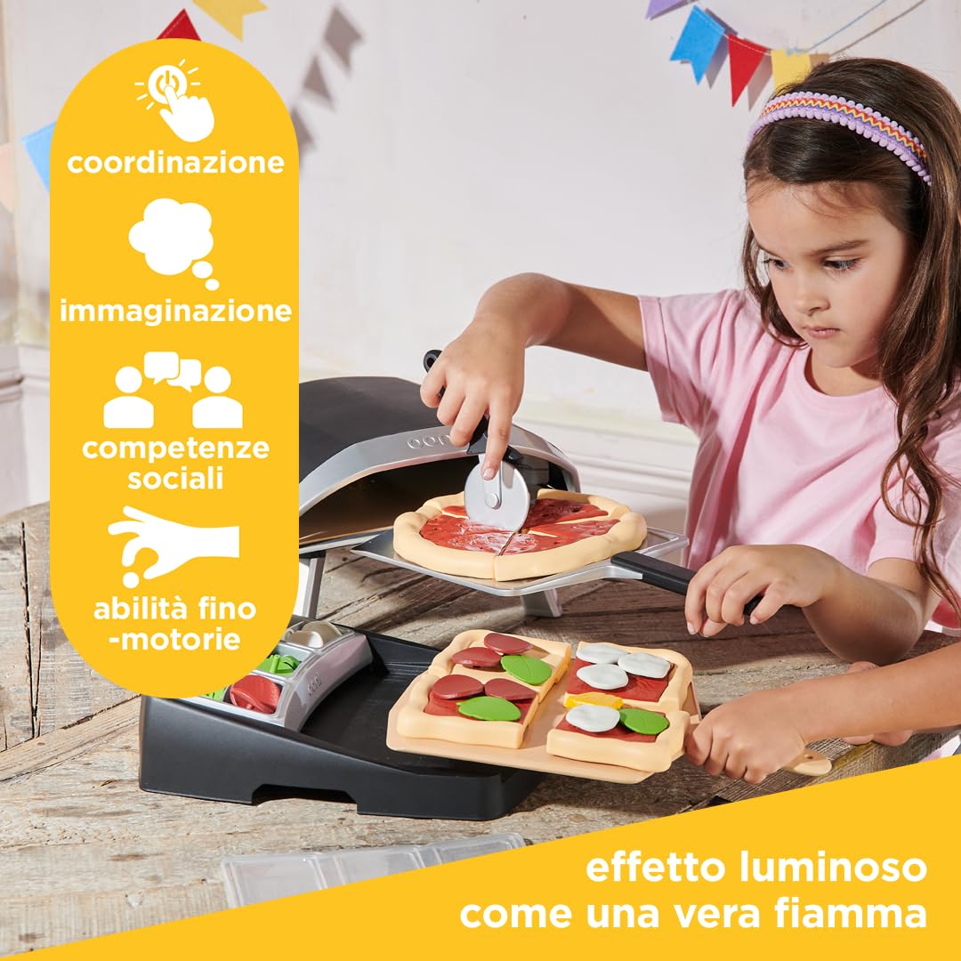 Casdon Ooni Pizza Oven & Topping Station Deluxe Set | Forno per pizza giocattolo e set per condimenti per bambini dai 3 anni in su | Con luce con effetto fiamma reale!