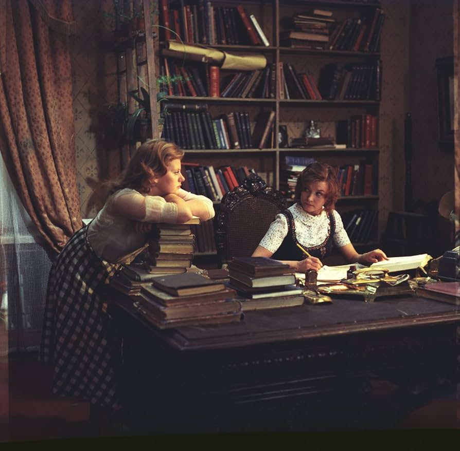 ロシア映画DVDコレクション モスクワは涙を信じない ベーラ・アレントワ(出演), ウラジーミル・メニショフ(監督) Amazon.co.jp: ロシア映画DVDコレクション モスクワは涙を信じ