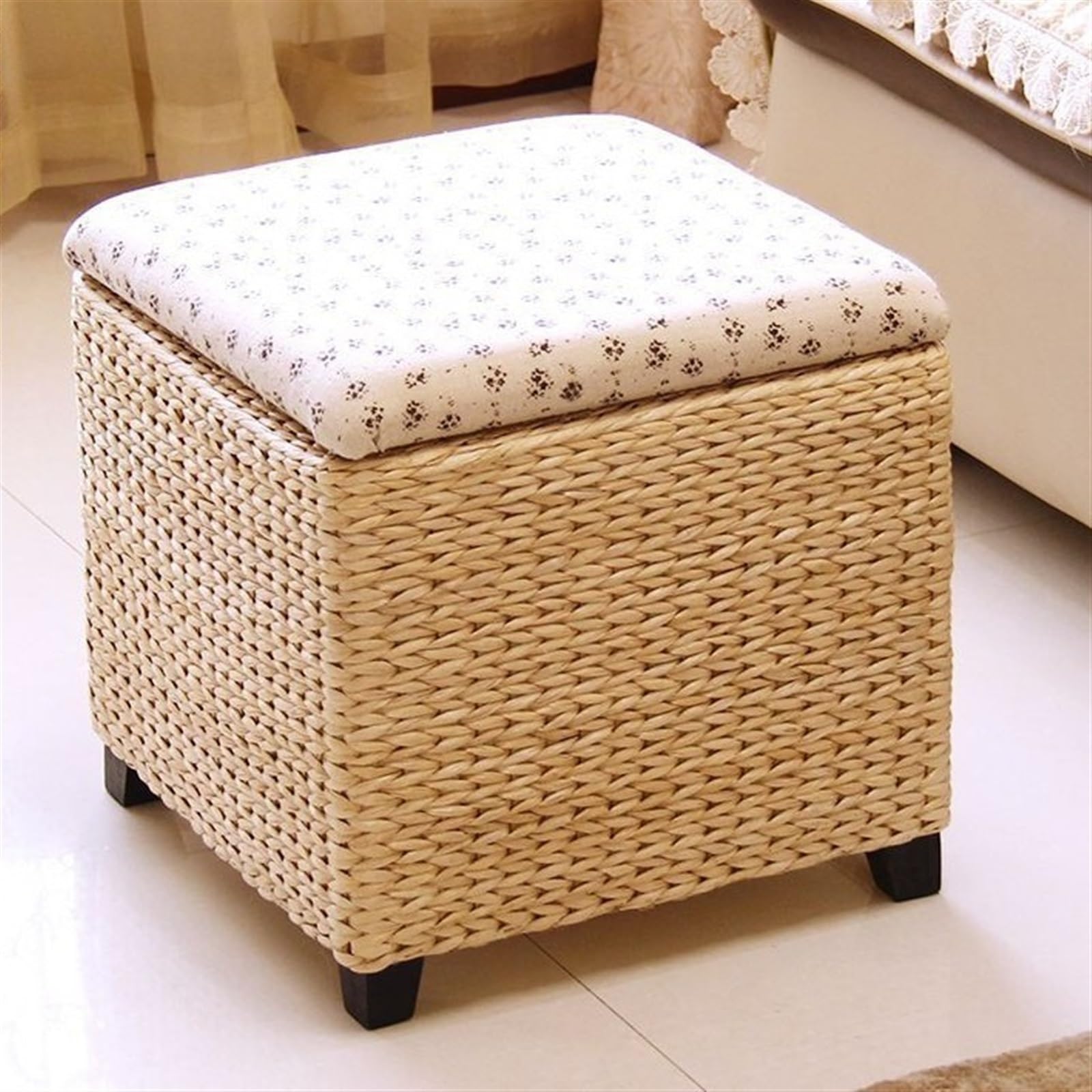 Tabouret de rangement pour ranger les chaussures et optimiser les petits espaces intérieurs