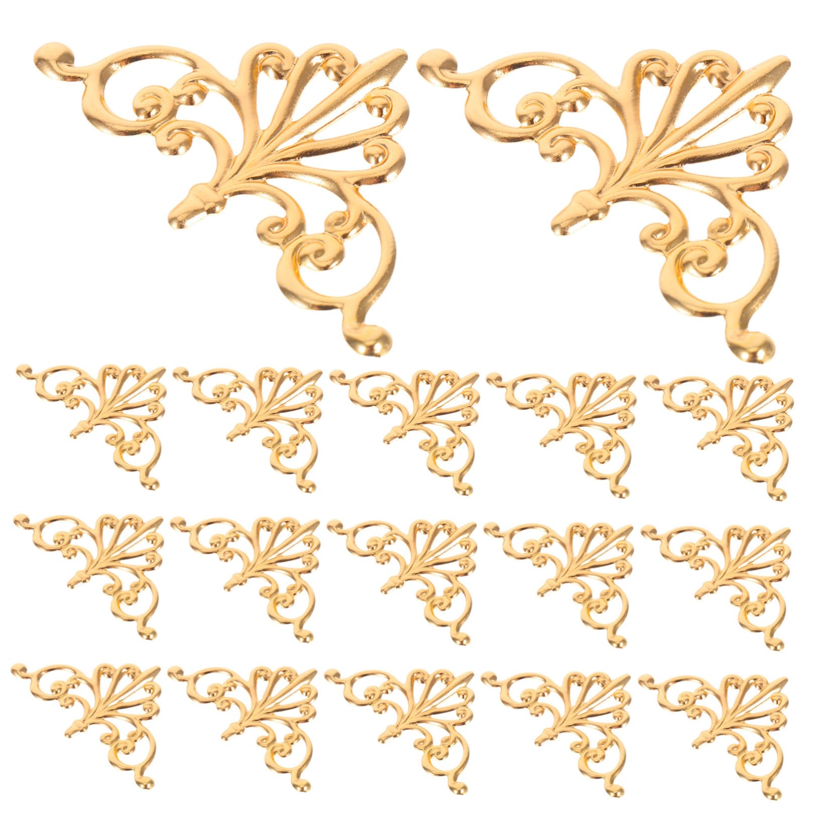 Apliques de cobre dorado para muebles estilo barroco en oficinas