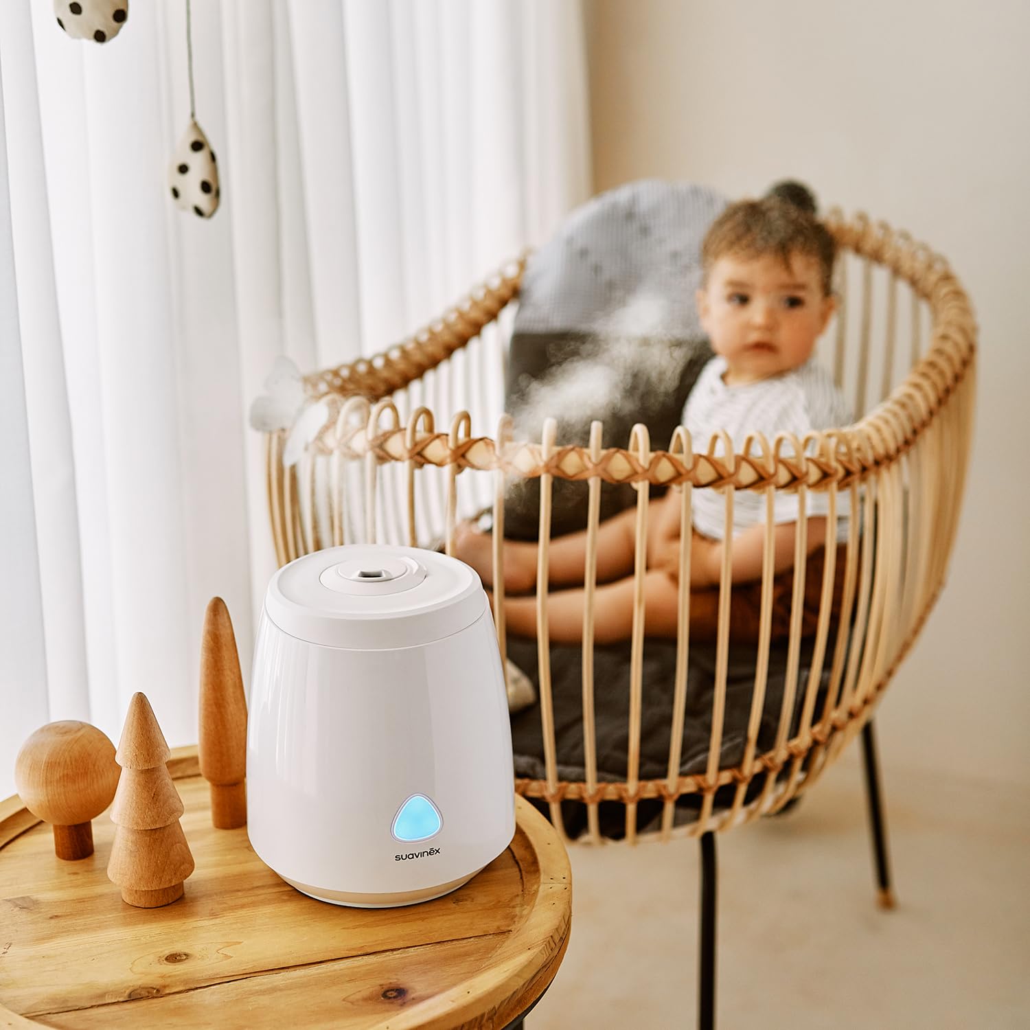 Suavinex, Humidificador Bebés, Humidificador Silencioso, de Vapor Frío, Ultrasónico, Aromaterapia, Luz Nocturna, Gran Autonomía, Control de Potencia, 2.2L, Blanco