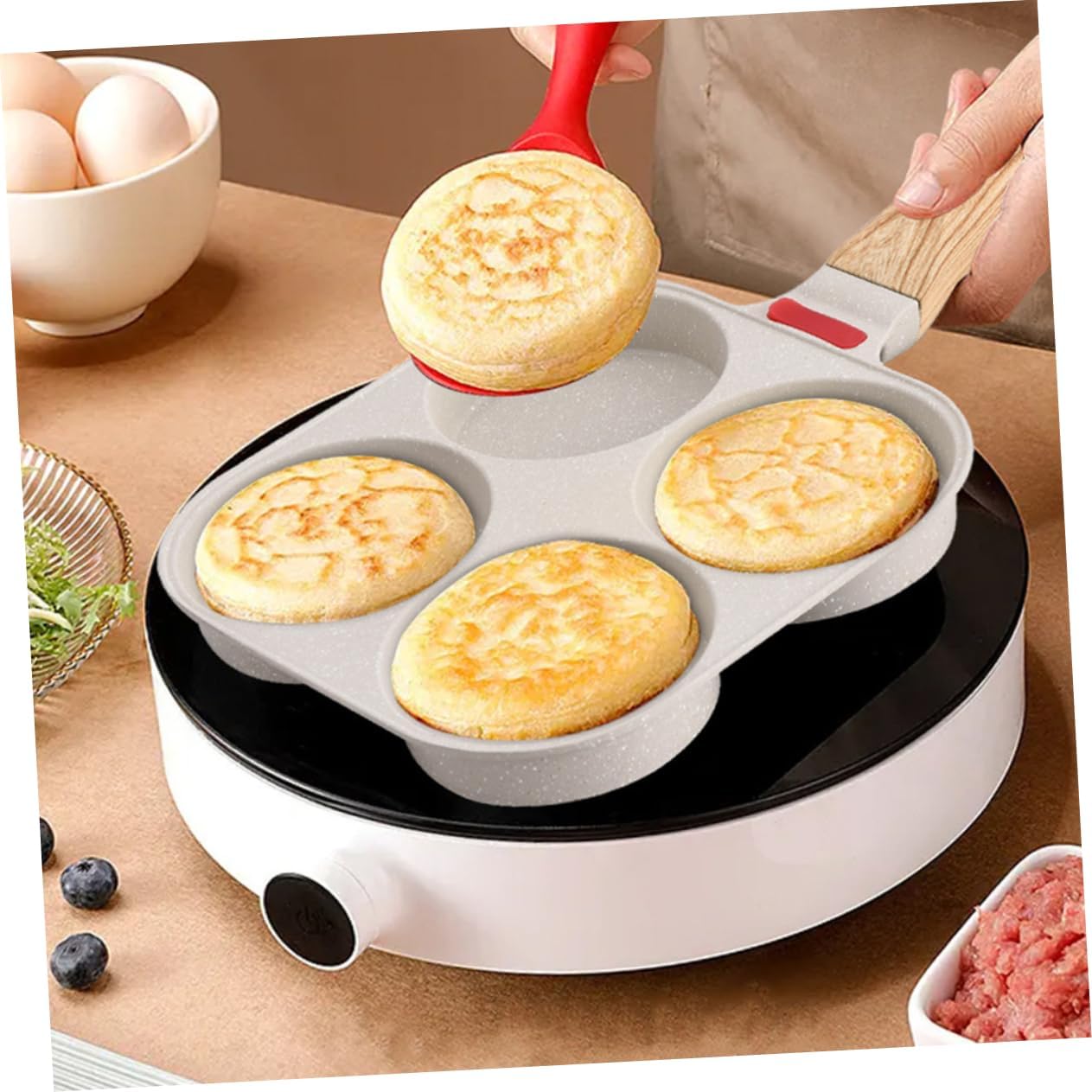 GLEAVI Egg Cooker Nonstick Four-hole Omelette Pan Skillet for Eggs Breakfast Frying Pan Multi-functional