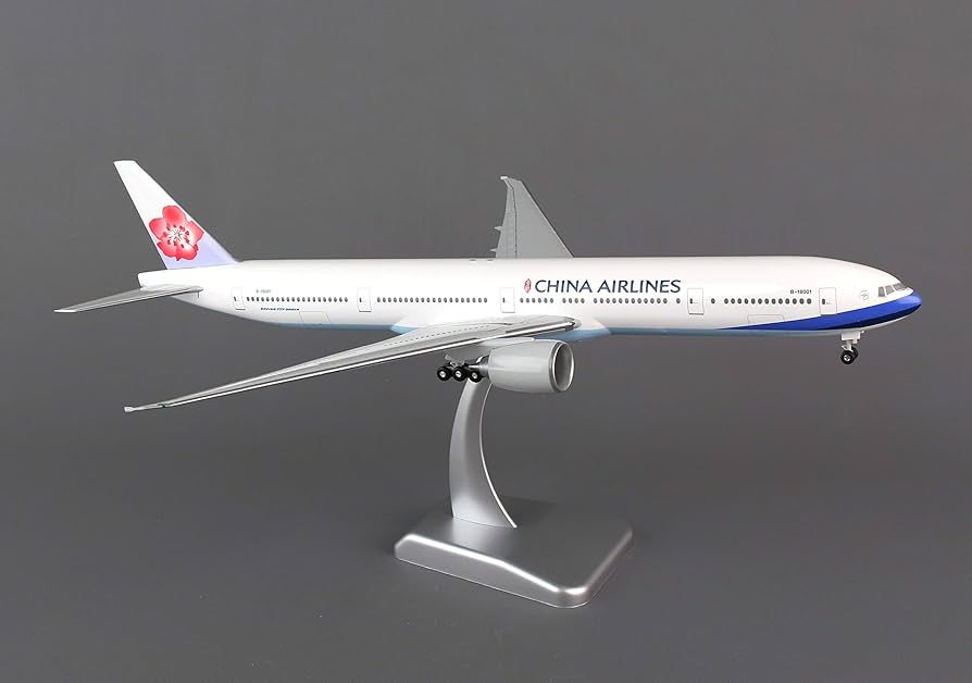 hogan Wings 1/200 B777-300ER China with airline landing gear