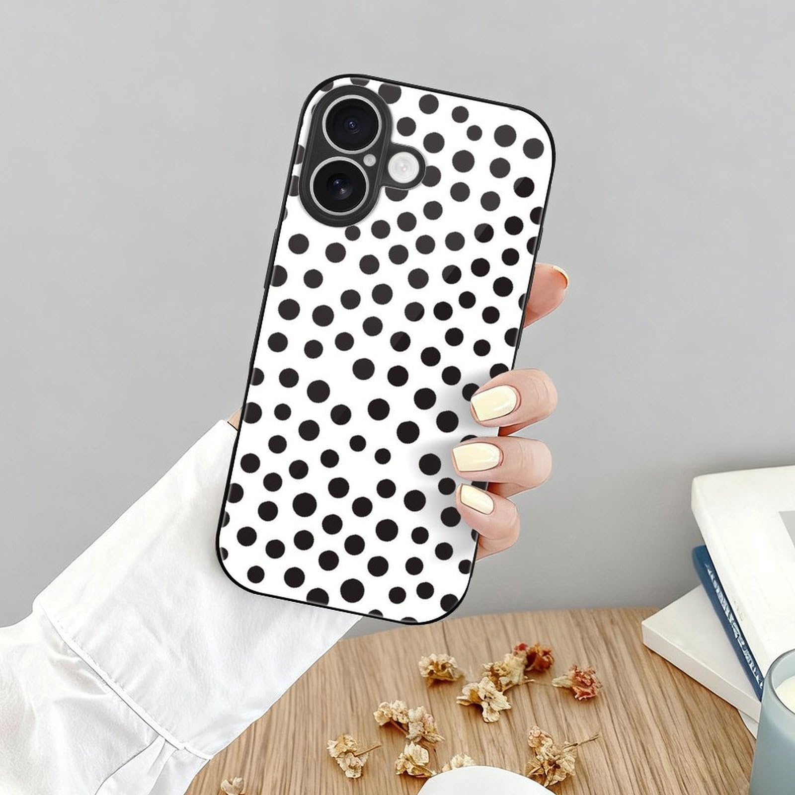 Amazon.co.jp: 水玉柄 ドット iPhone17用ケース 強化ガラス 薄型 耐