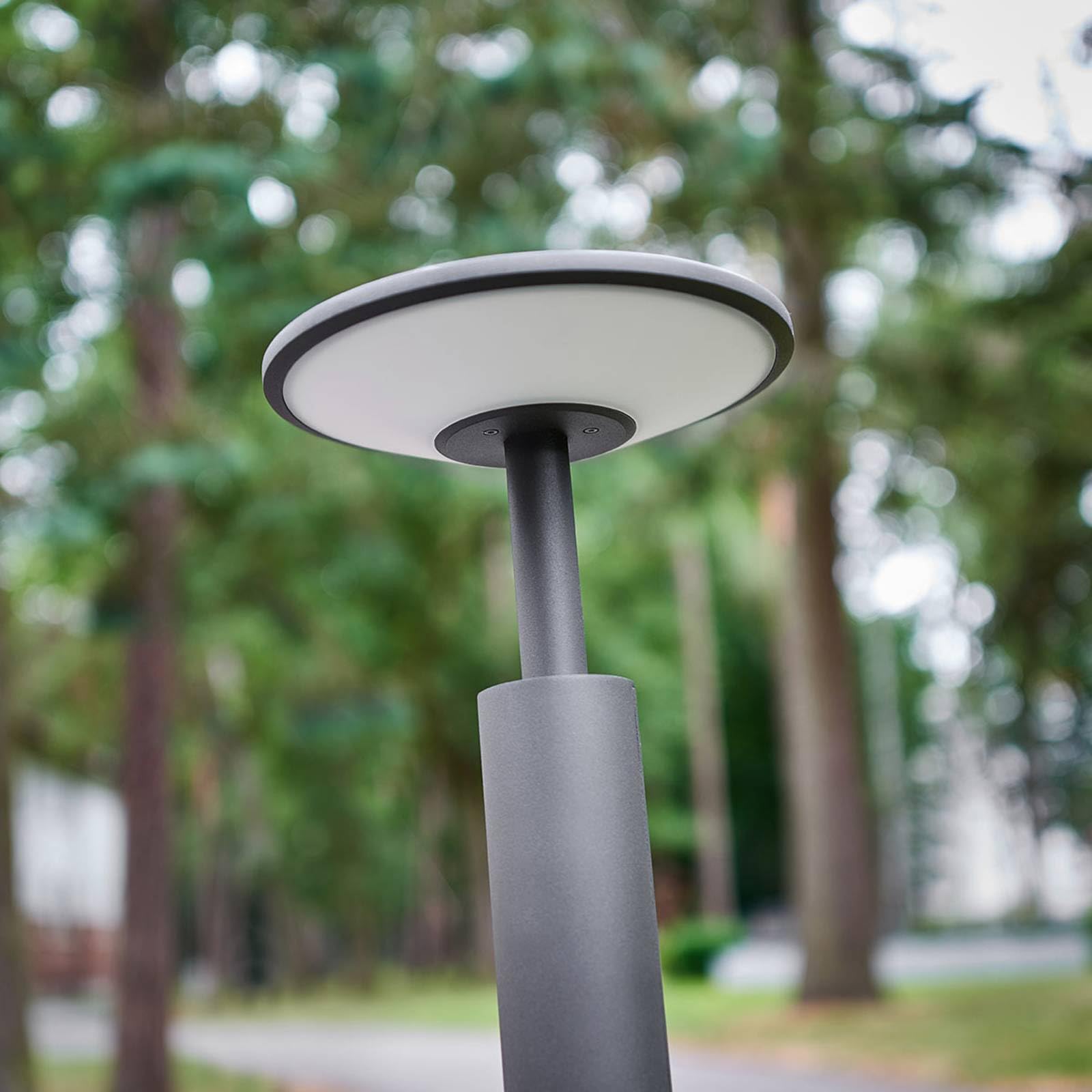 Lucande LED Wegeleuchte/Pollerleuchte, Wegelampe strahlwassergeschützt IP65 Aussenleuchte 100 cm 12W warmweiß (3.000K)
