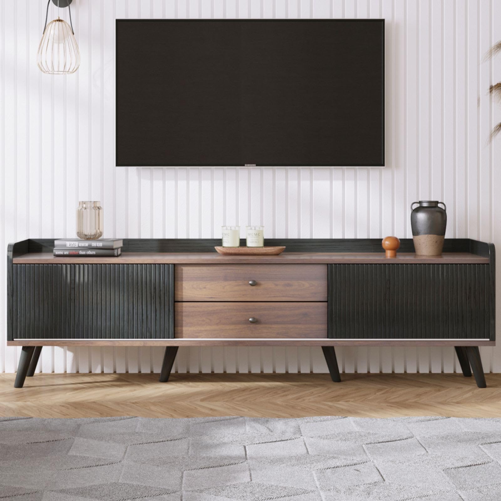KOMHTOM Armoire TV en bloc de couleur noir/blanc et bois, buffet avec 2 tiroirs et 2 compartiments de rangement spacieux, armoire polyvalente pour salon, chambre à coucher et salle à manger (noir)