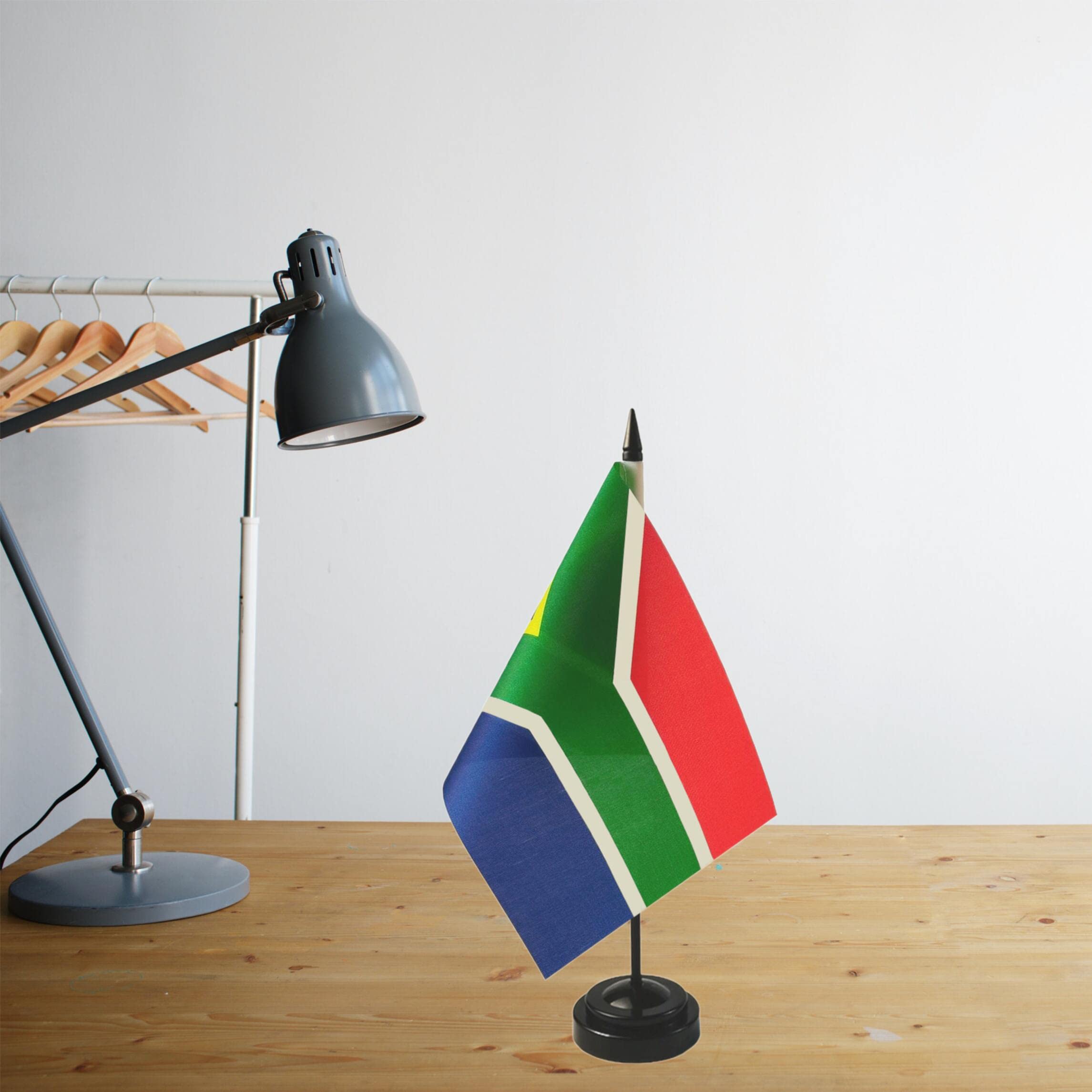 WXTWK 2 Pack South Africa Flag Desk Flags - Mini Table Flags With Stand For Office, Home, Events Decor
