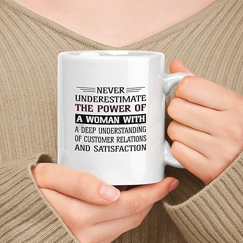 Miniatura 298 de Taza de cerámica blanca de 11 oz de regalo para mujer, nunca subestimes el poder de la mujer con un regalo para liderazgo y tutoría en atención