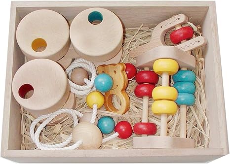 Amazon Co Jp 赤ちゃんのおもちゃ箱セット Dタイプ 木のおもちゃ 3ヶ月 4ヶ月 5ヶ月 6ヶ月 1歳 2歳 出産祝いにお薦め 木育 ベビー マタニティ