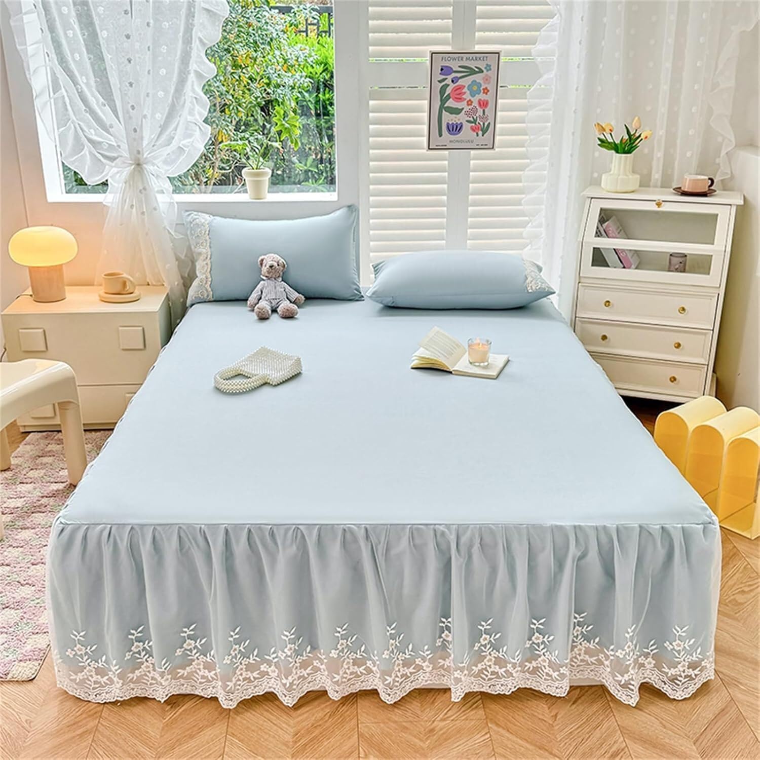Parure housse de couette brodée fleurs de cerisier bleu avec jupe de lit