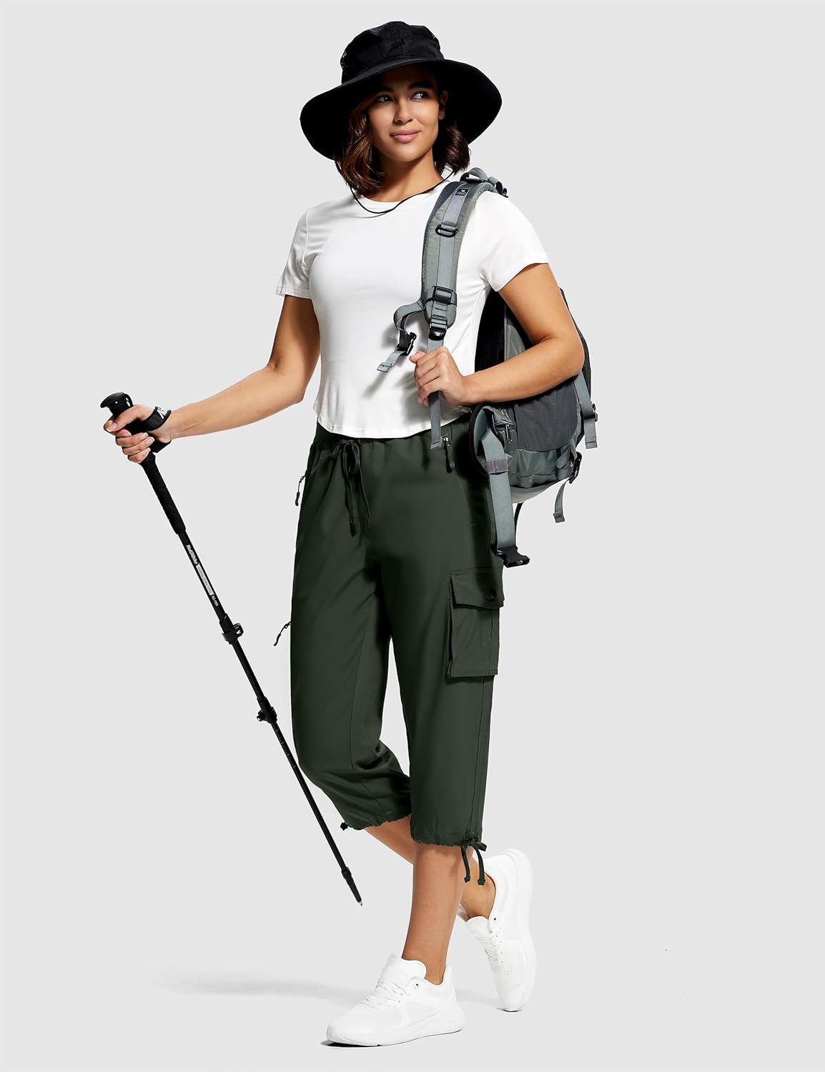 ISEEGZ Hiking Capris for Women with Pockets Lightweight Quick Dry Cargo Capri Travel Pants Women Casual Women's Capris