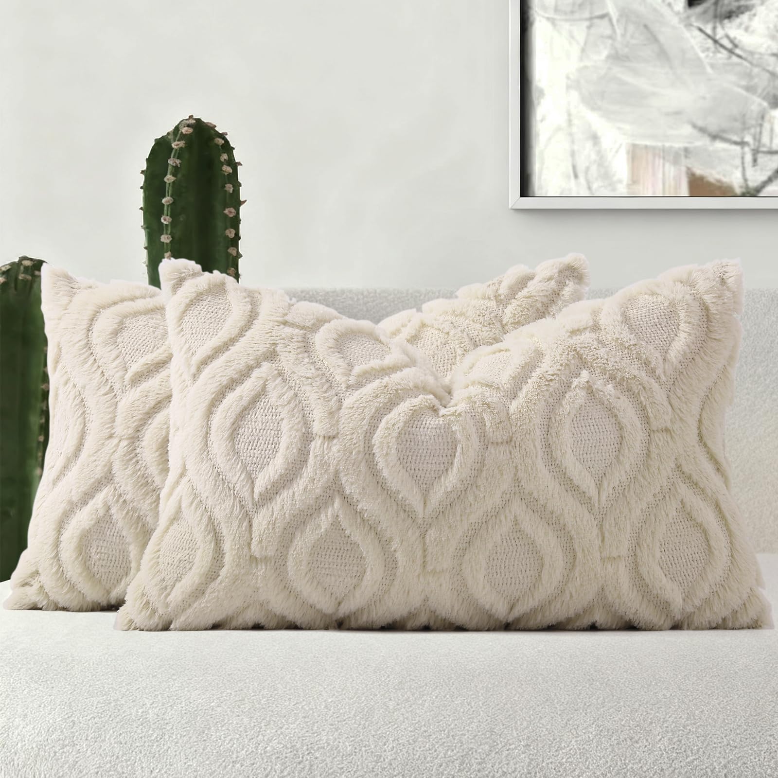 decorUhome Set of 2 Faux Fur Cushion Covers 30x50 cm, Decorative Soft Plush Fluffy Velvet Cushion Cover 12X20 Inch, Rectangle Boho Neutral Pillow Case for Sofa, Beige